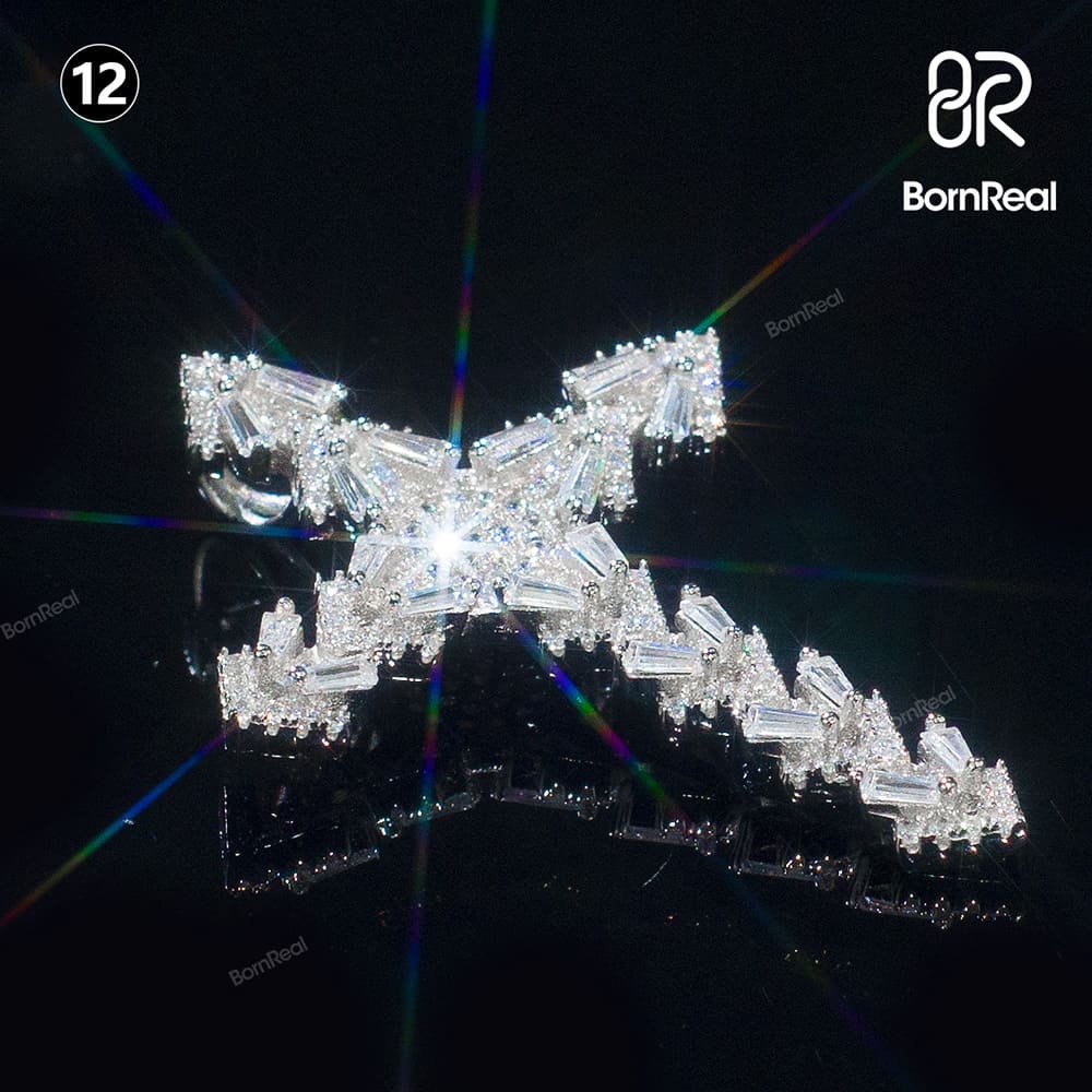 Pendentif Croix Taille Brillant en Or Blanc