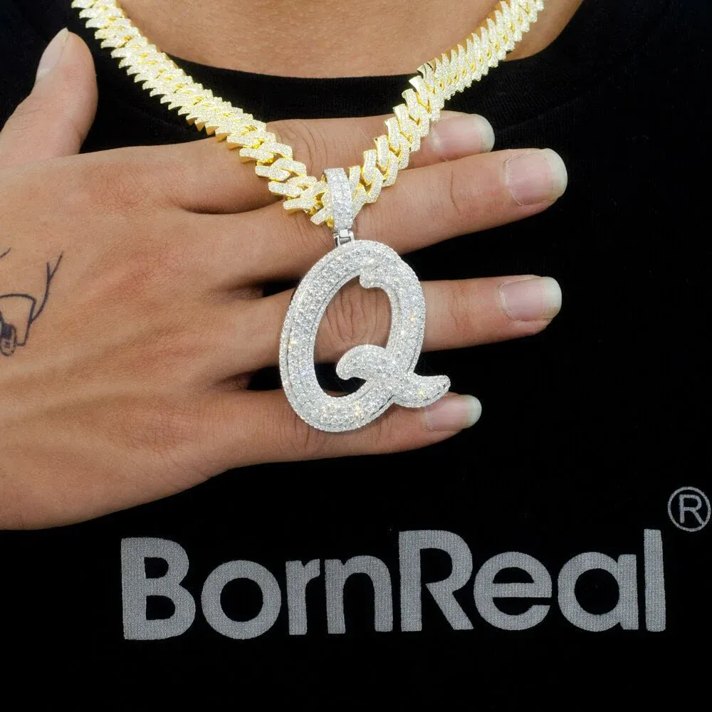 Pendentif Lettre "Q" en Or avec Diamants 2"