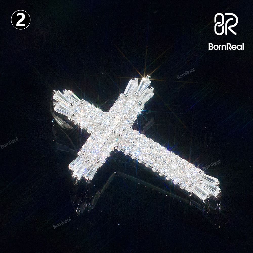 Pendentif Croix Taille Brillant en Or Blanc