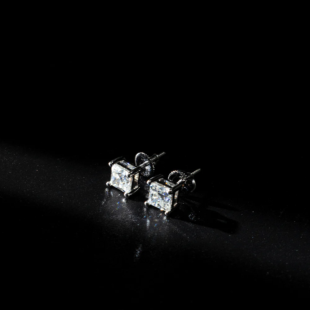 Boucles d'oreilles Carrées (A Pair)