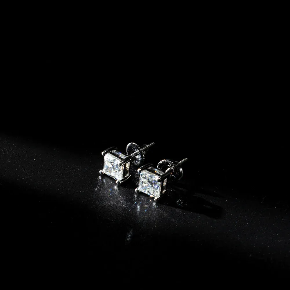 Boucles d'oreilles Carrées (A Pair)