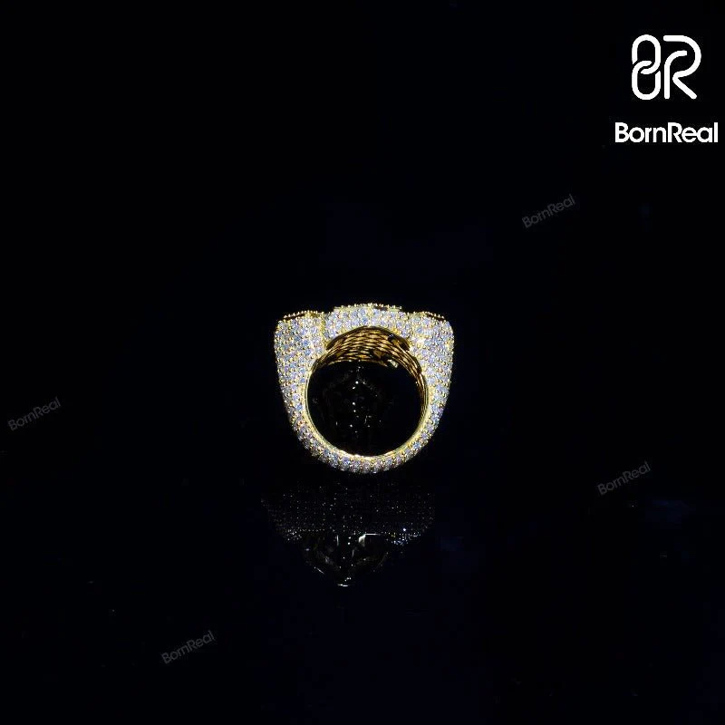 Bague en or jaune Moissanite Baguette Cross