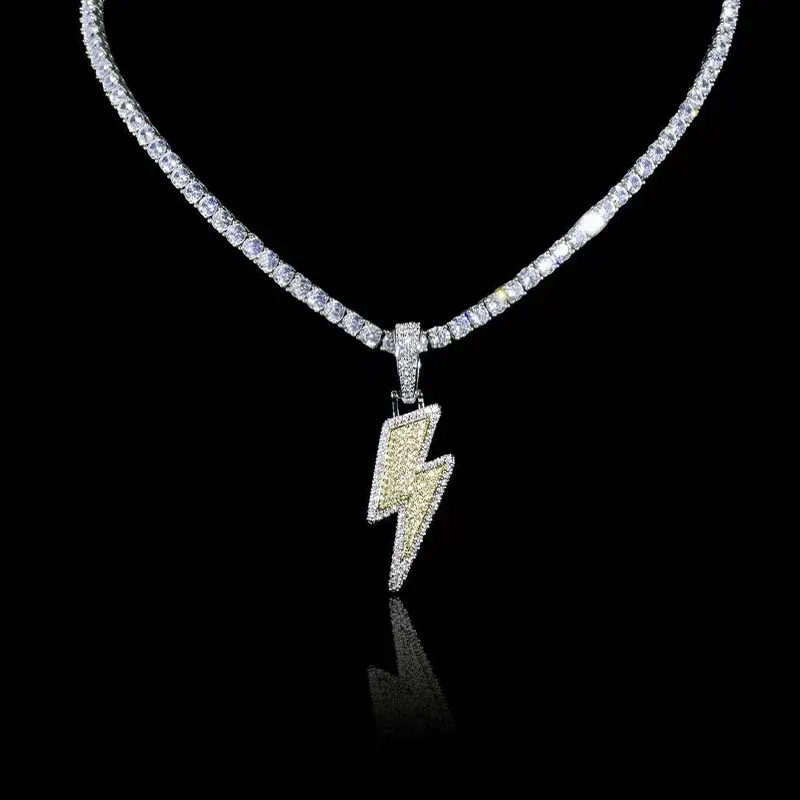 Pendentif en or massif 18K et diamant 1.5"