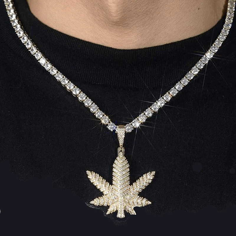 Feuille de cannabis Pendentif 1.5"