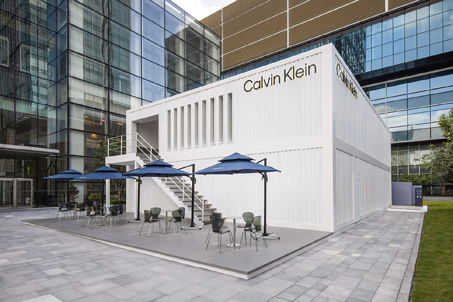 Calvin Klein 上海“丹宁之境”为主题的限时快闪店– 纺织科技杂志