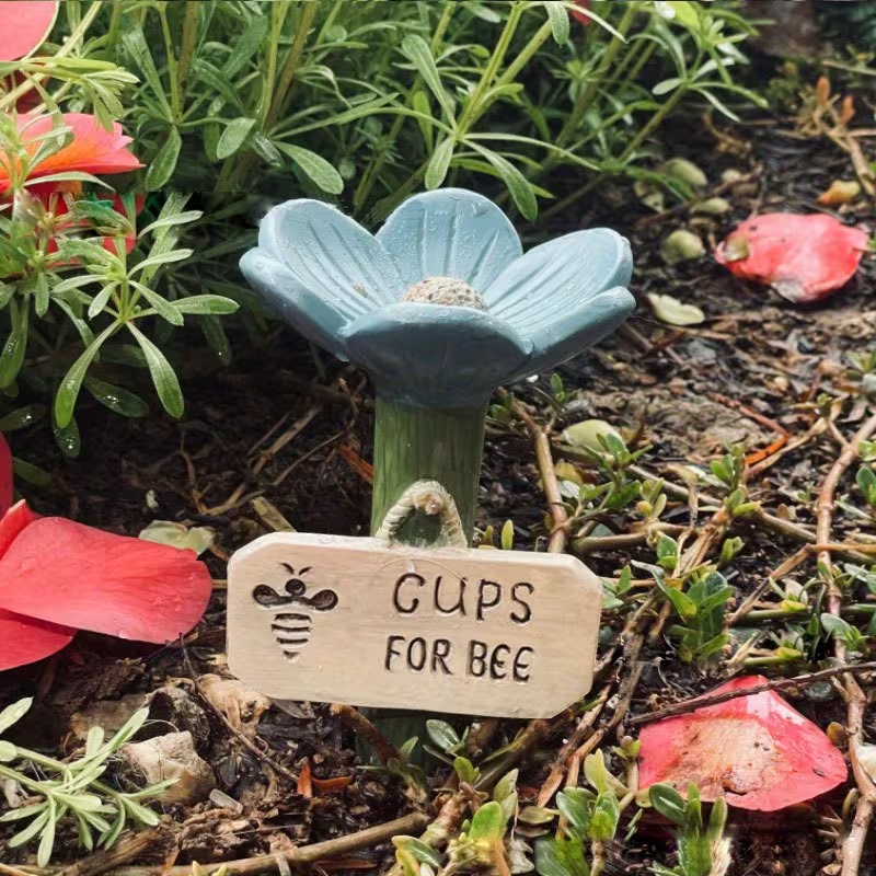 🌸Flower-shaped resin bee watering station🐝💧
