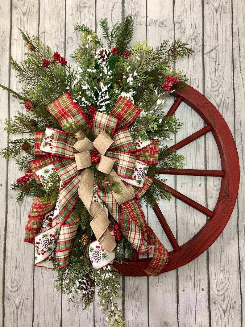 Winter wreath-Farmhouse wagon wheel(Christmas Sale)