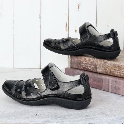 Black Vanccy - Women's Hollow Hook Flat Sandals