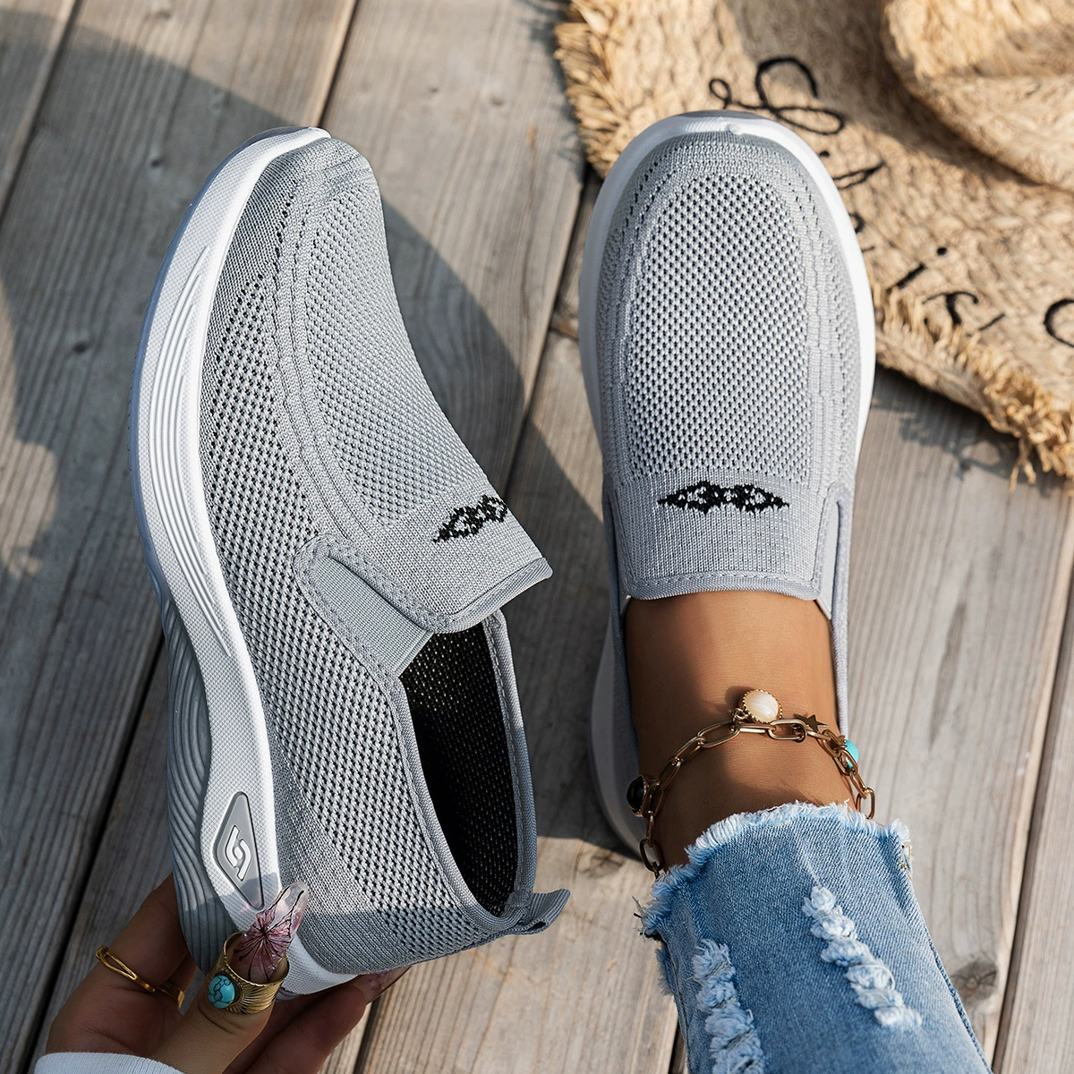 🔥Last Day Promotion 70% OFF🔥- Women's Comfortable Breathable Knitted Sneakers