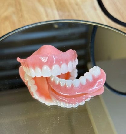 ROSOPL DENTURES-Boil-and-Bite Functional Denture, Self-fit at Home, Fully Adjustable for Narrow or Wide Arches, Long or Short-term Solution, Eat, Drink and Smile Confidently