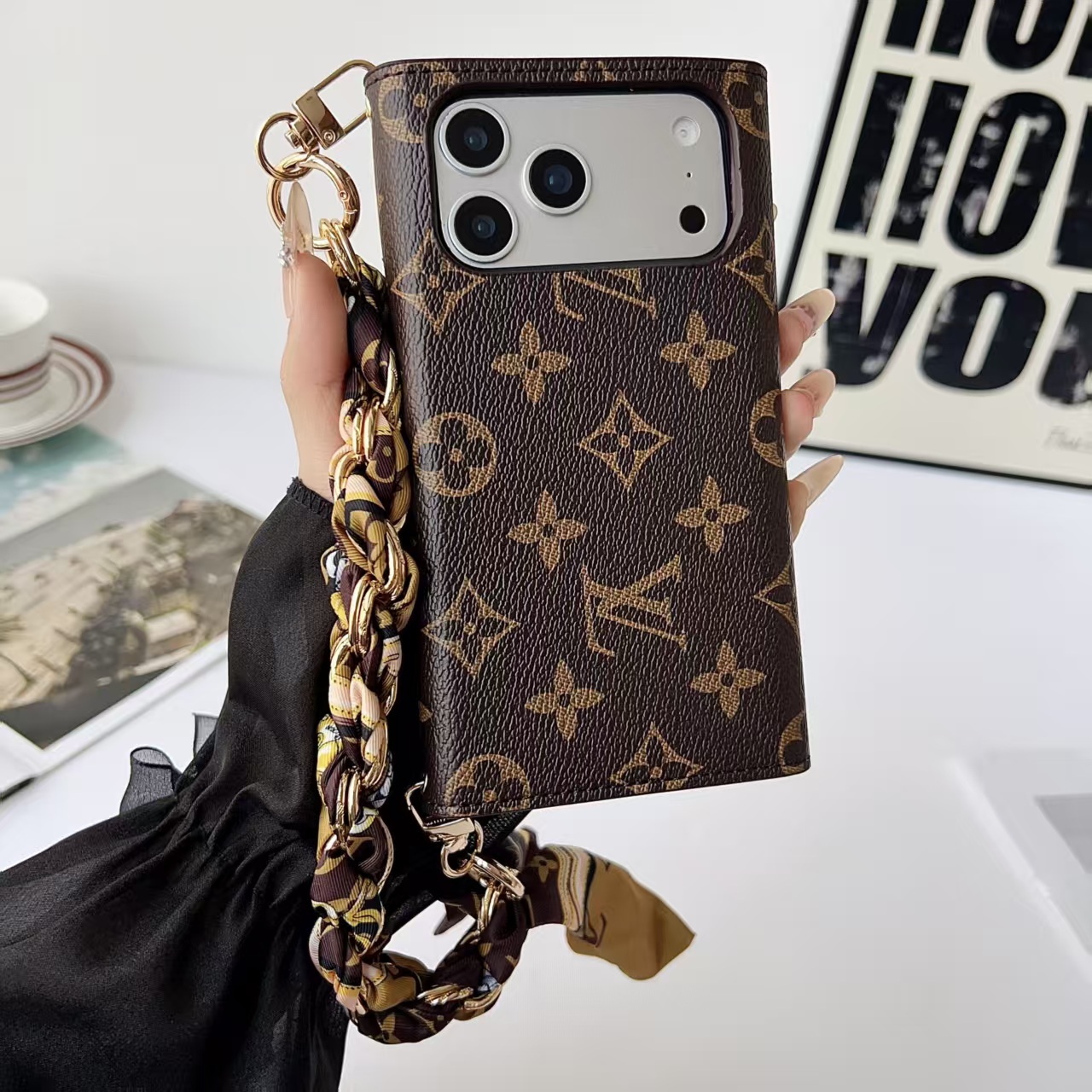 Luxury Monogram iPhone Case With Card Holder And chain For iPhone 17 Series-GELV099