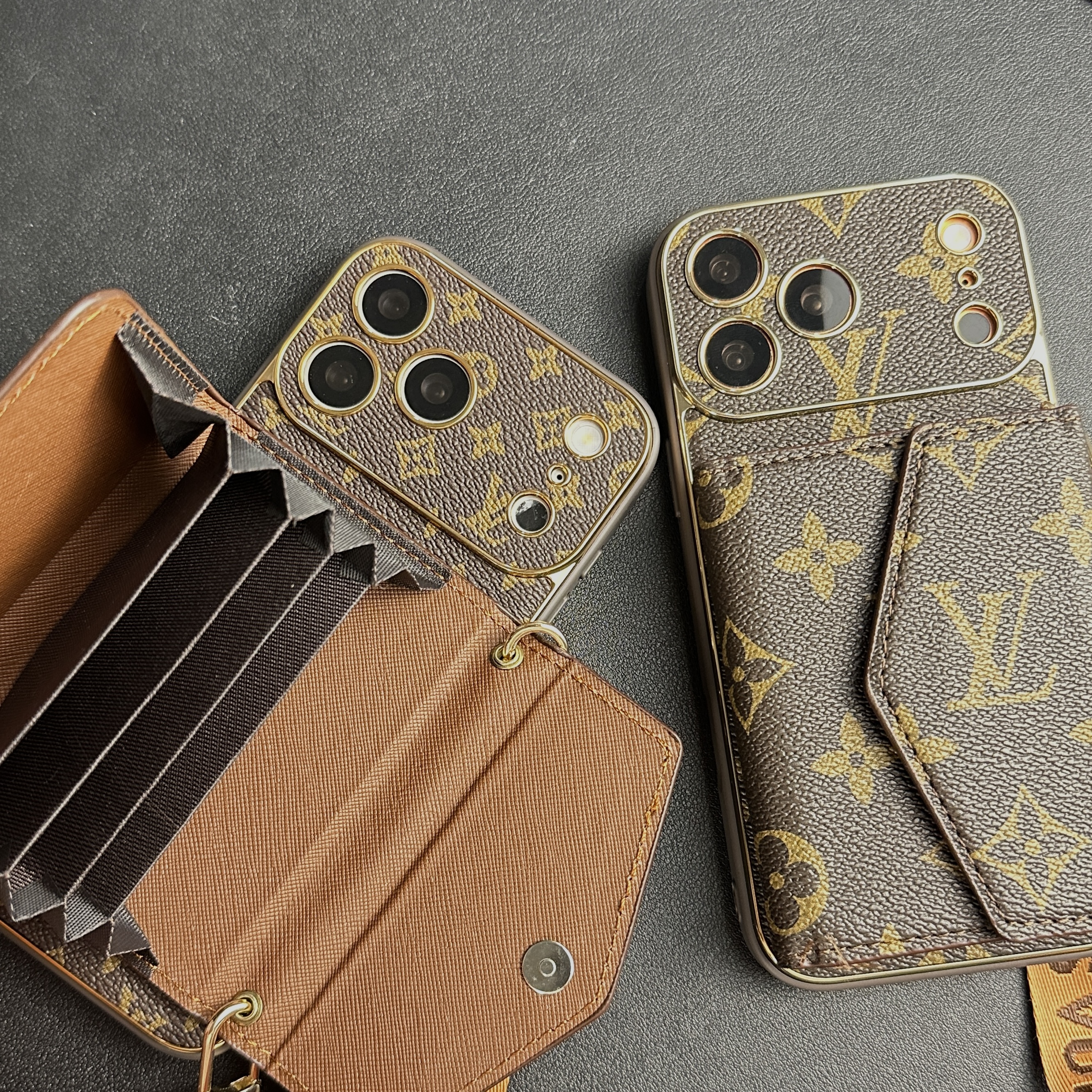 High-quality Monogram iPhone Case With Wallet And Crossbody Strap For iPhone 17 Series-GELV144