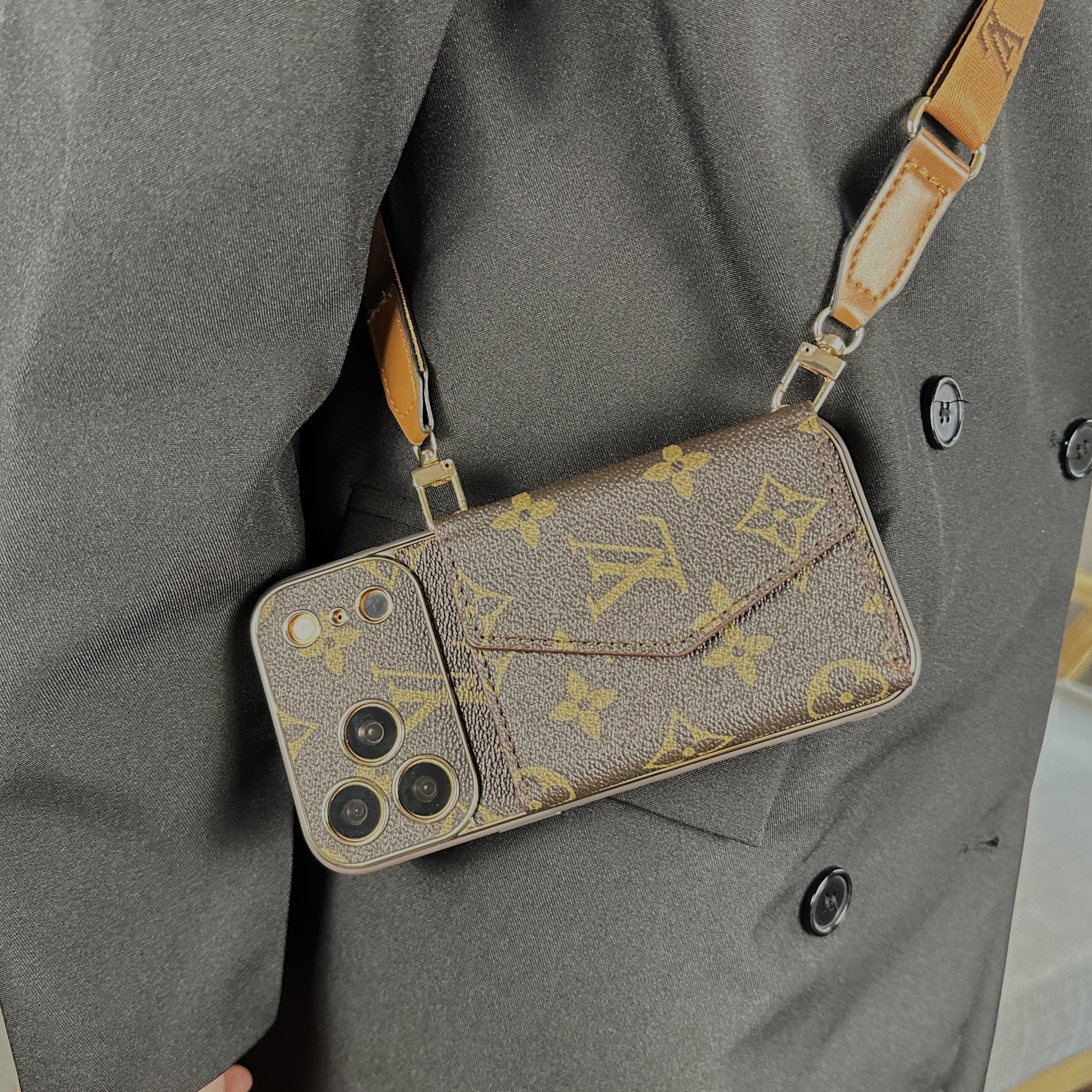 High-quality Monogram iPhone Case With Wallet And Crossbody Strap For iPhone 17 Series-GELV144