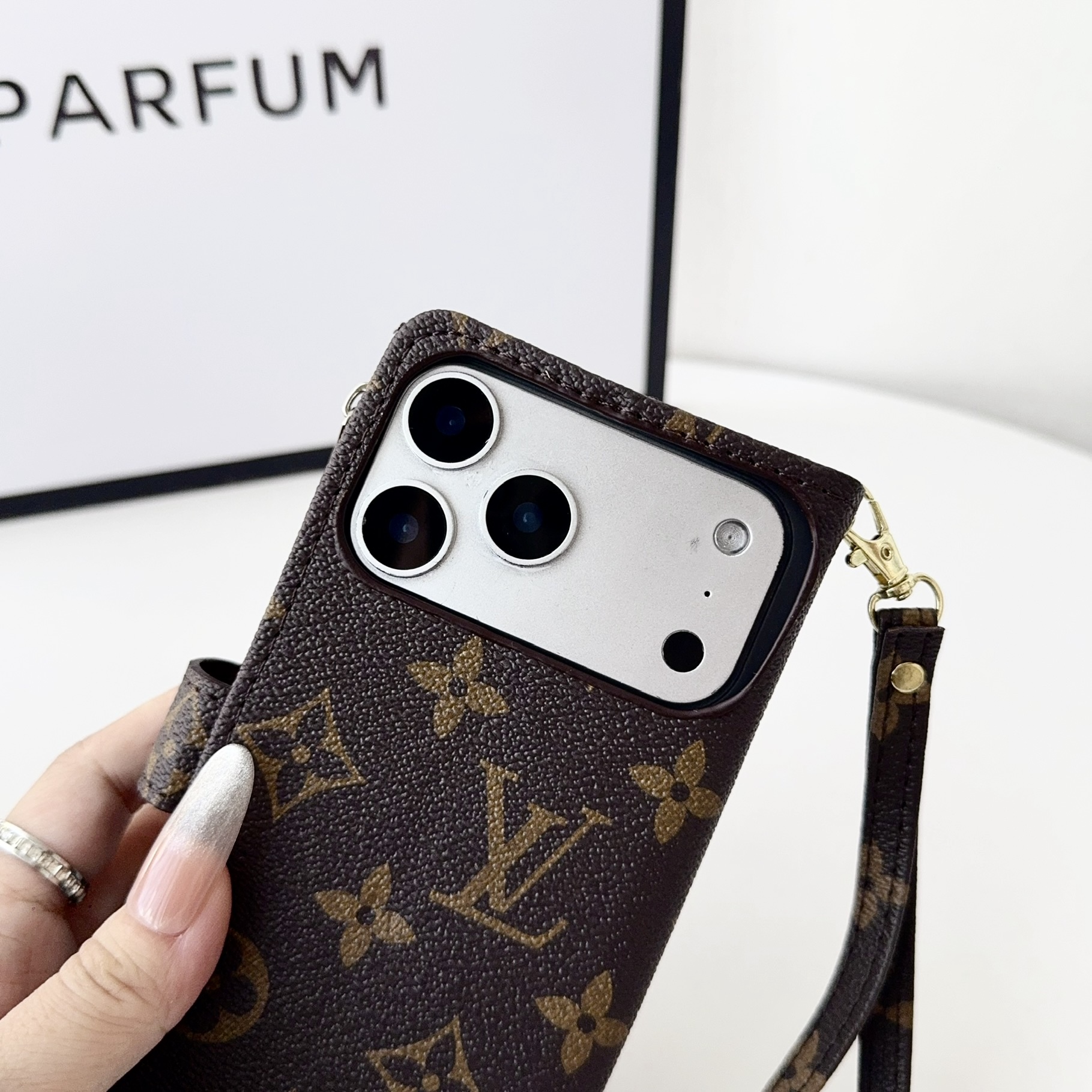 Flip Wallet Case for iPhone with Card Slots and Zipper Pocket-GELB003