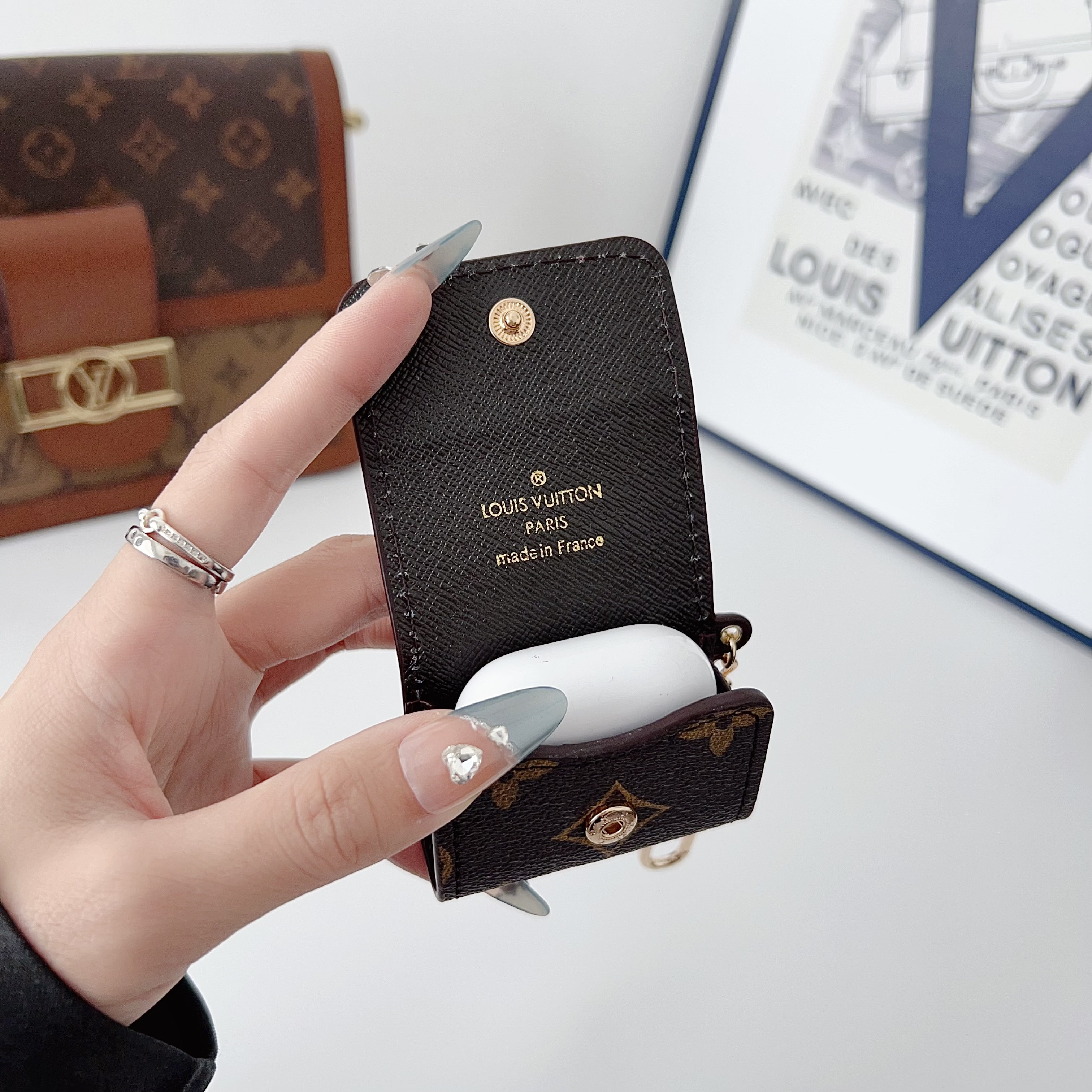 Luxury Leather Monogram AirPods Cases Big Printing-GELV134