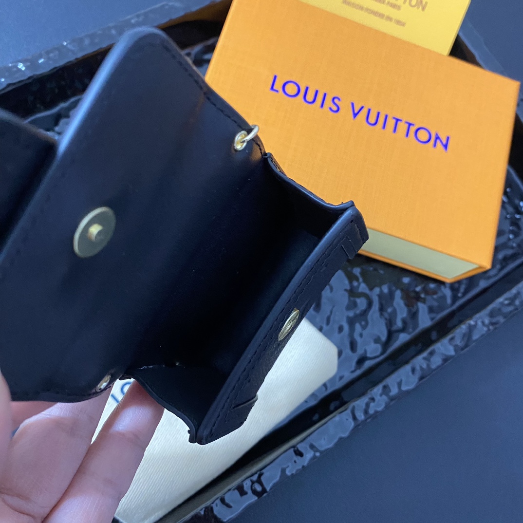 Premium Leather Monogram AirPods Cases Black Printing-GELV135