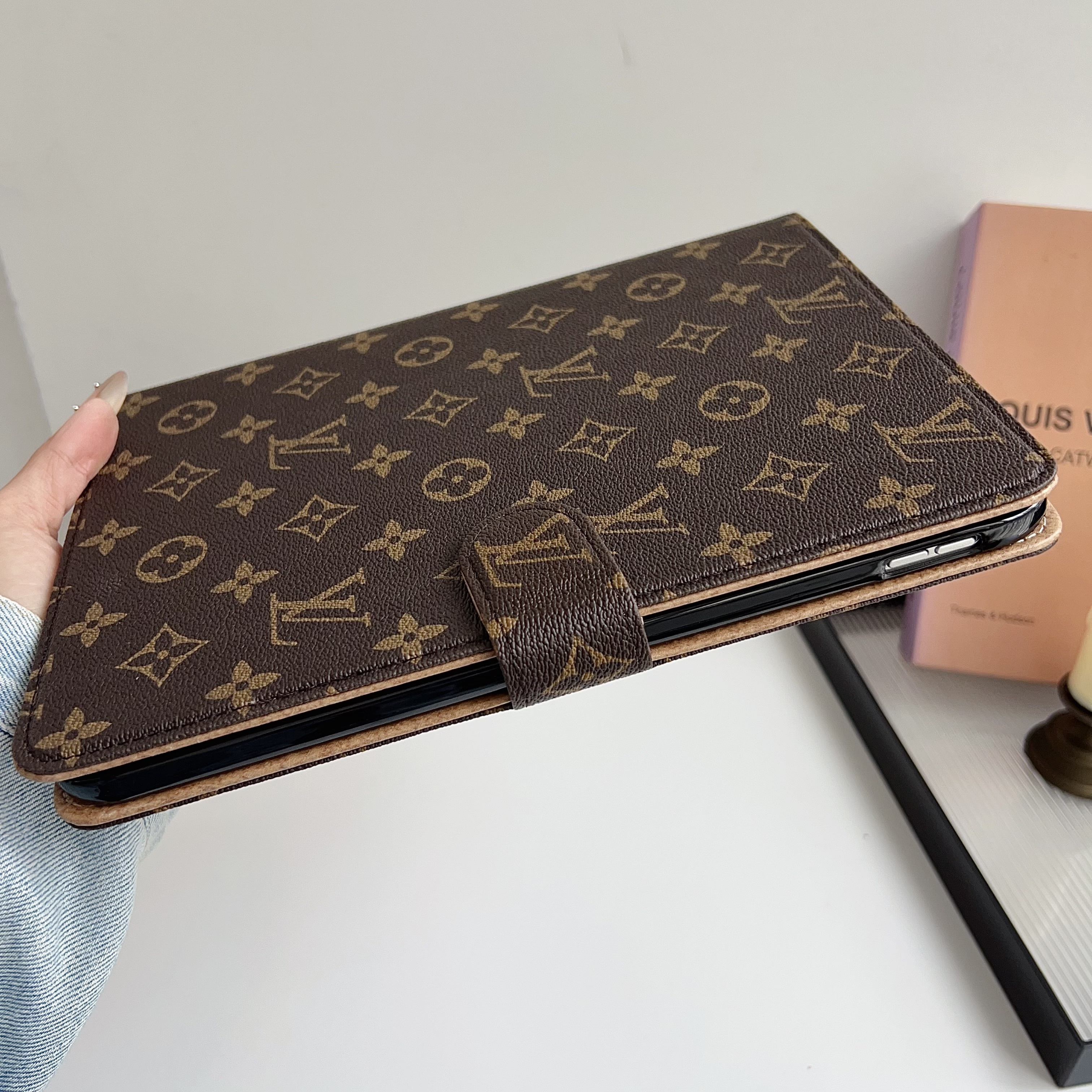 Stylish Leather Monogram  iPad Case Small Printing-GELV129