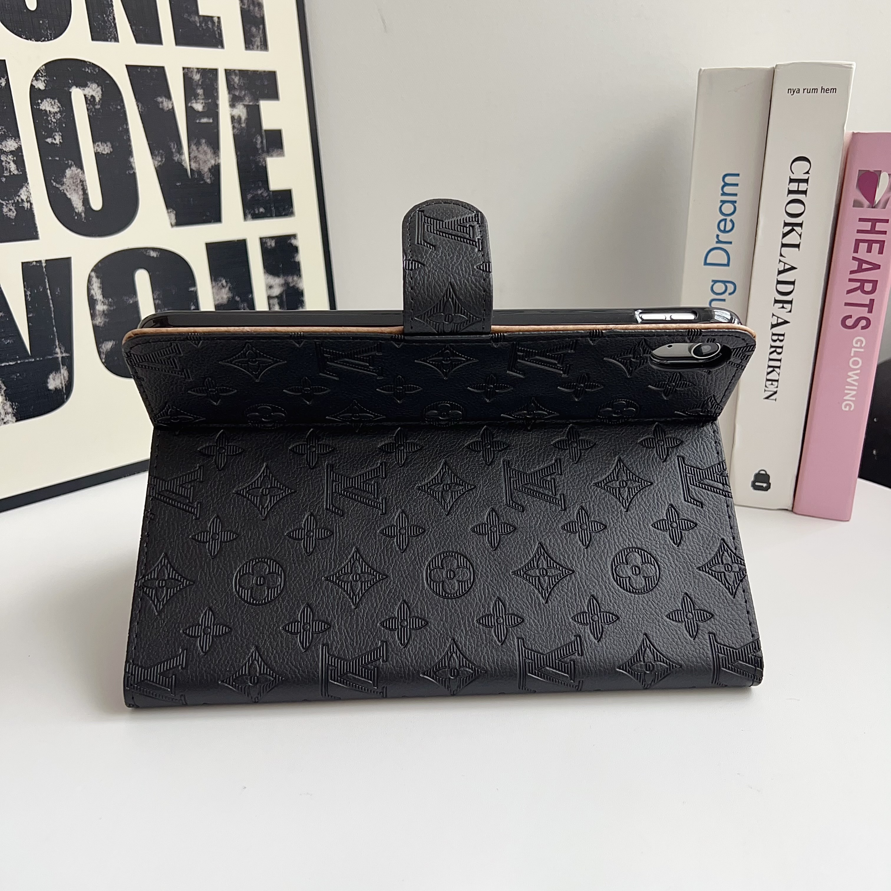 Luxury Leather Monogram  iPad Case Black Printing-GELV126