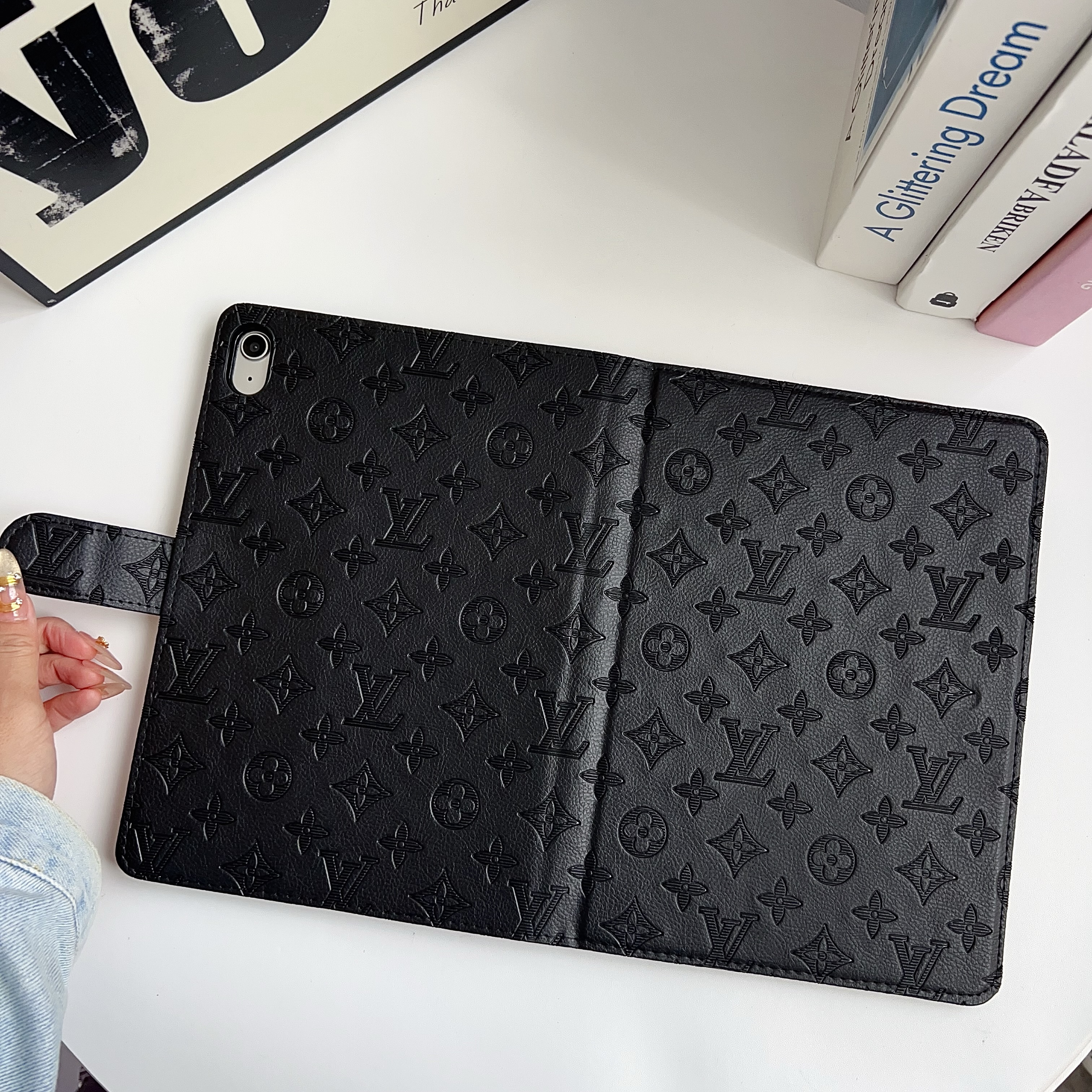 Luxury Leather Monogram  iPad Case Black Printing-GELV126