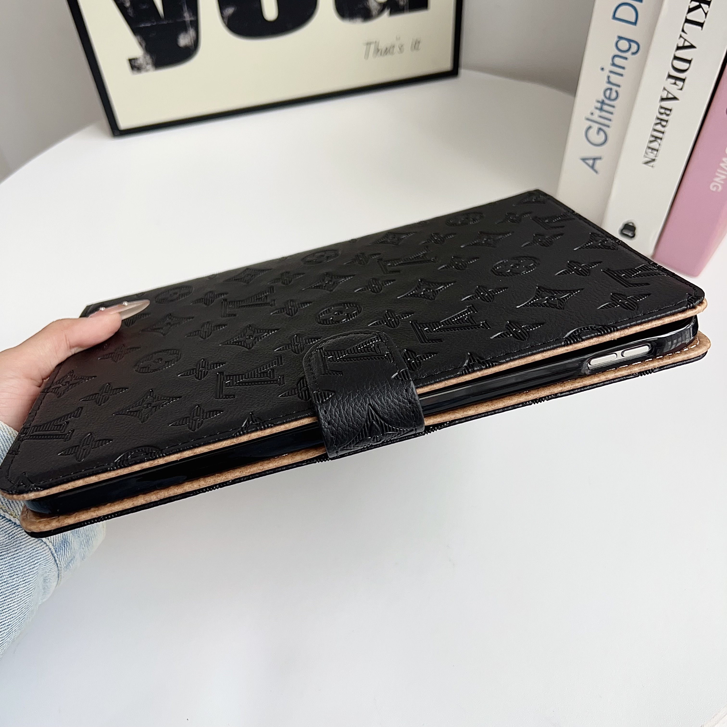 Luxury Leather Monogram  iPad Case Black Printing-GELV126