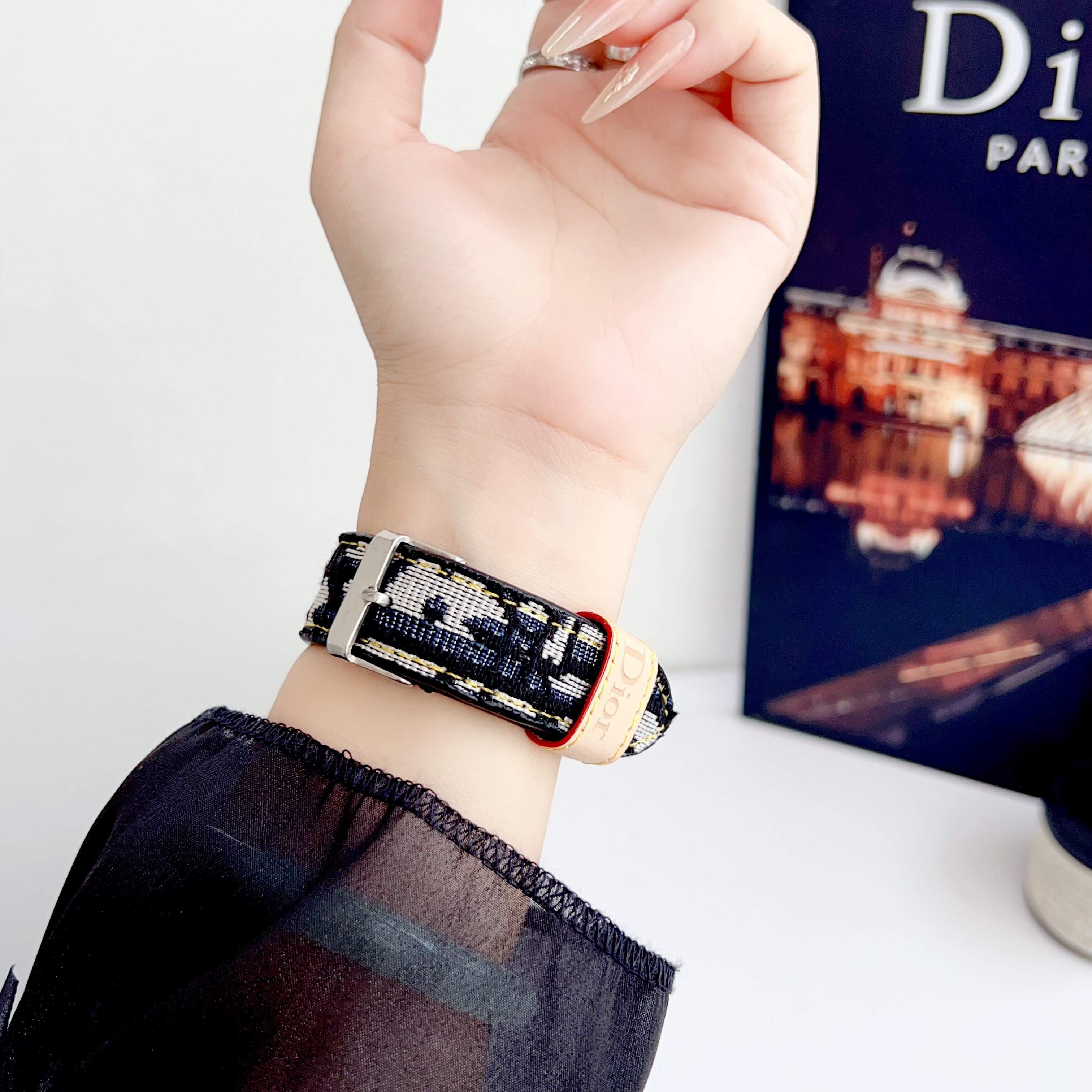 Refined Leather CD Apple Watch Band Black-GECD117