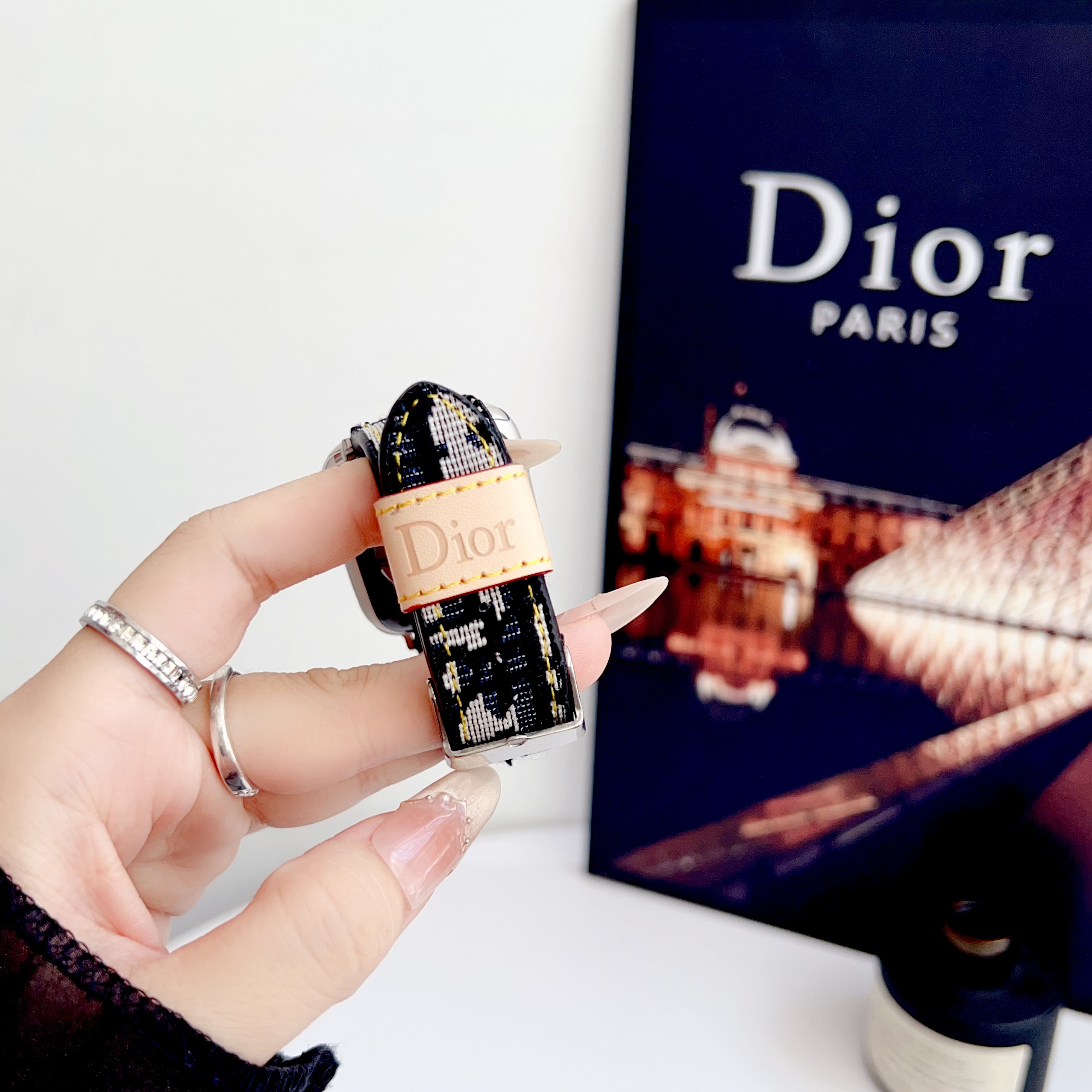 Refined Leather CD Apple Watch Band Black-GECD117