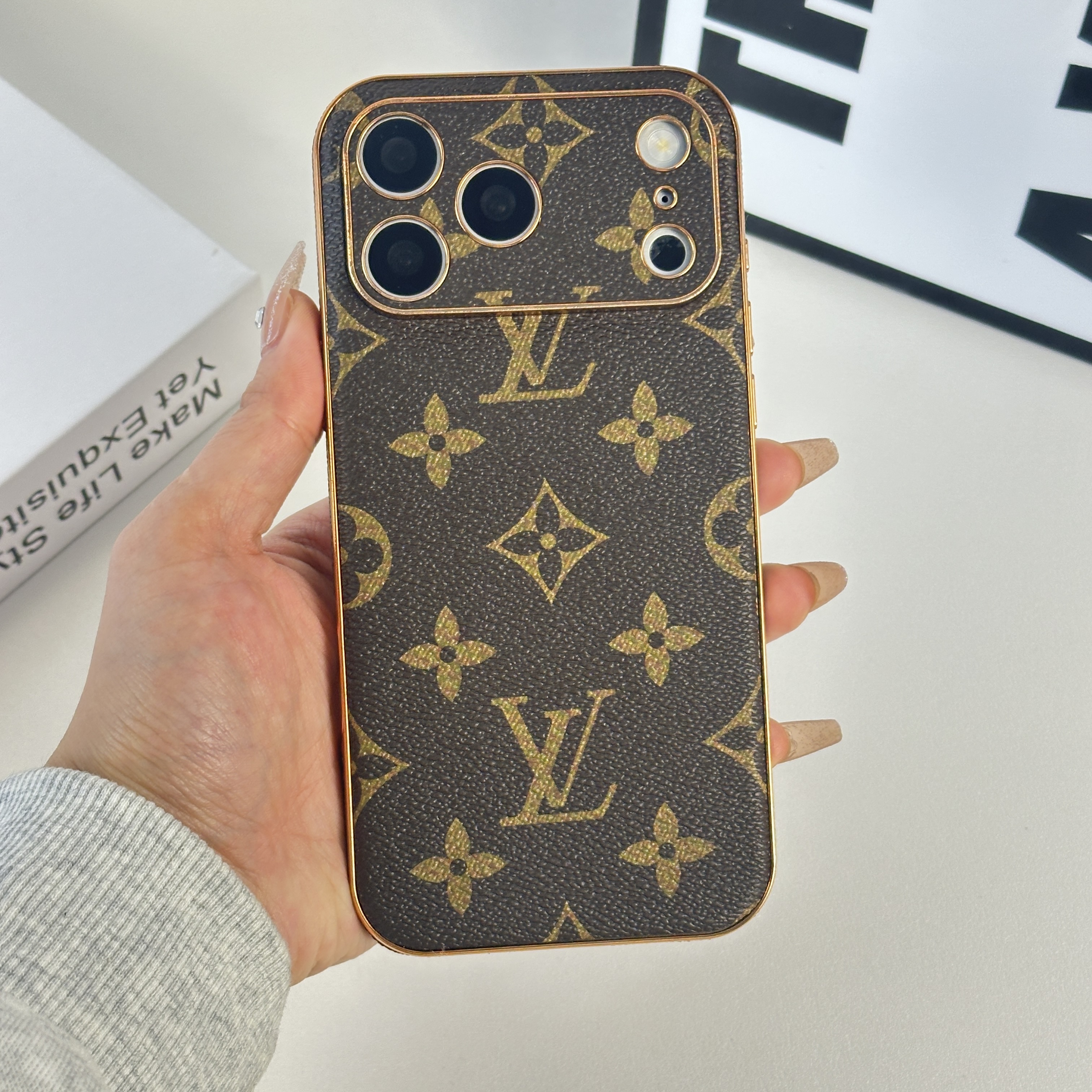 Elegant Monogram iPhone Case For iPhone 17 Series-GELV036