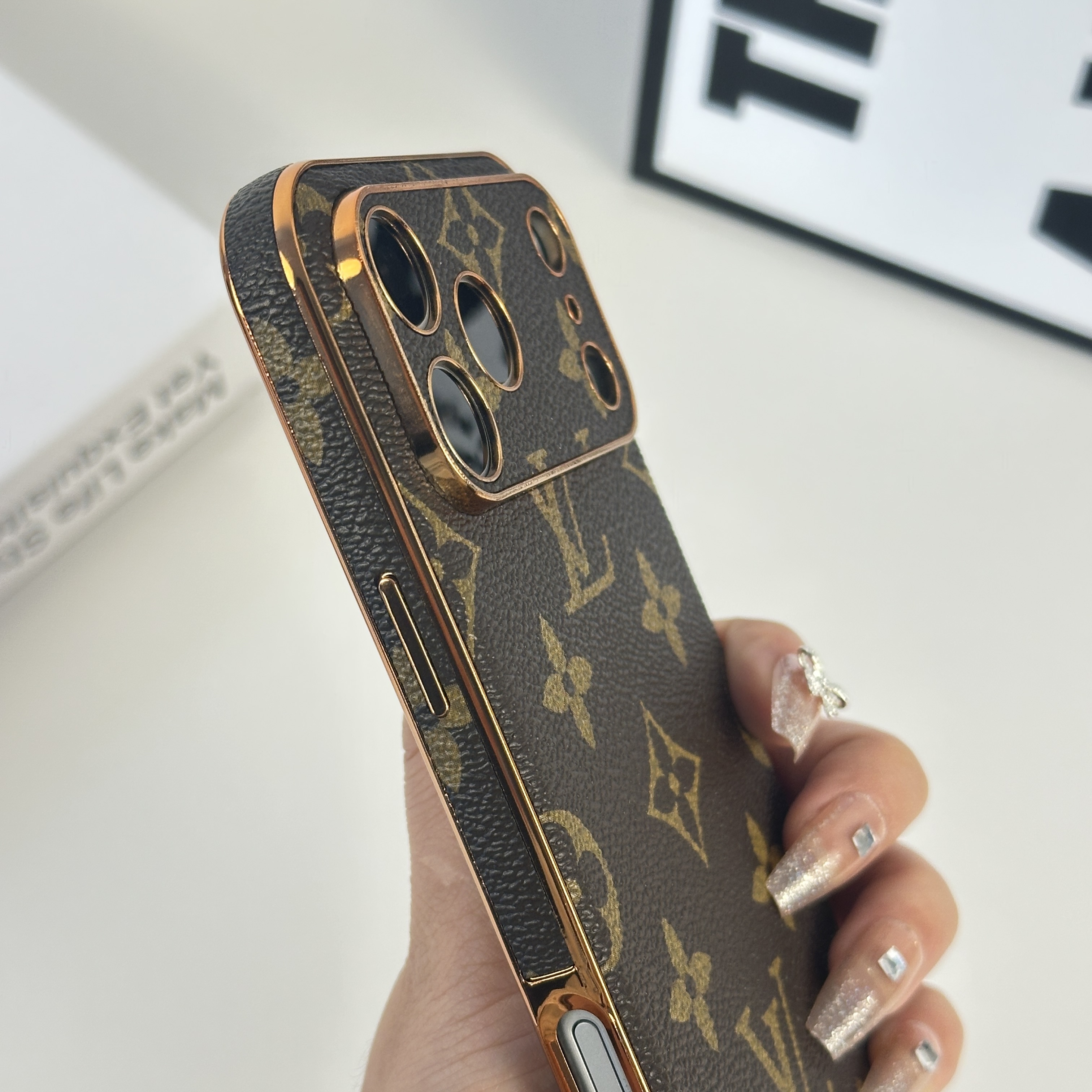 Elegant Monogram iPhone Case For iPhone 17 Series-GELV036