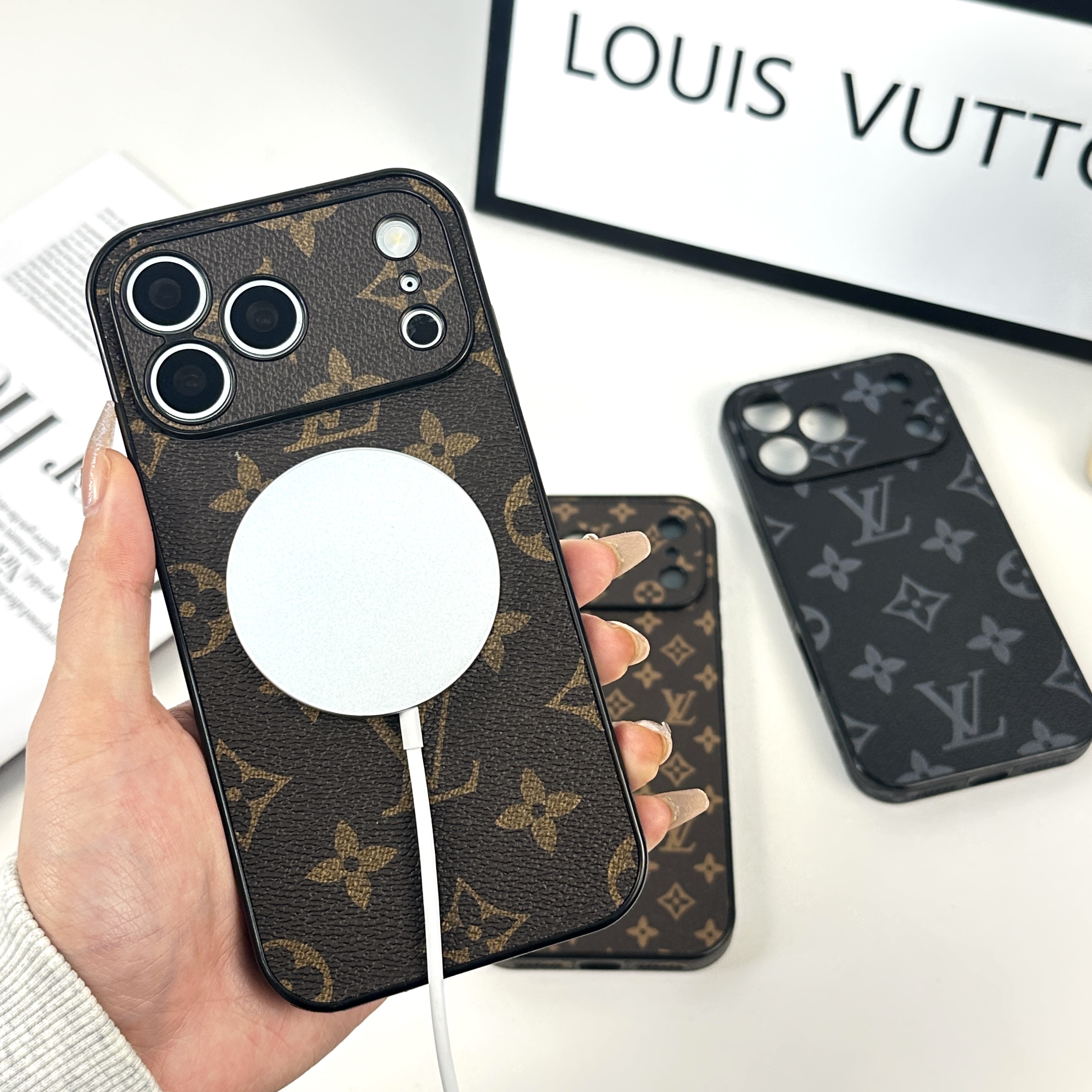 Premium Monogram Magnetic iPhone Case(Magsafe）For iPhone 17 Series-GELV045