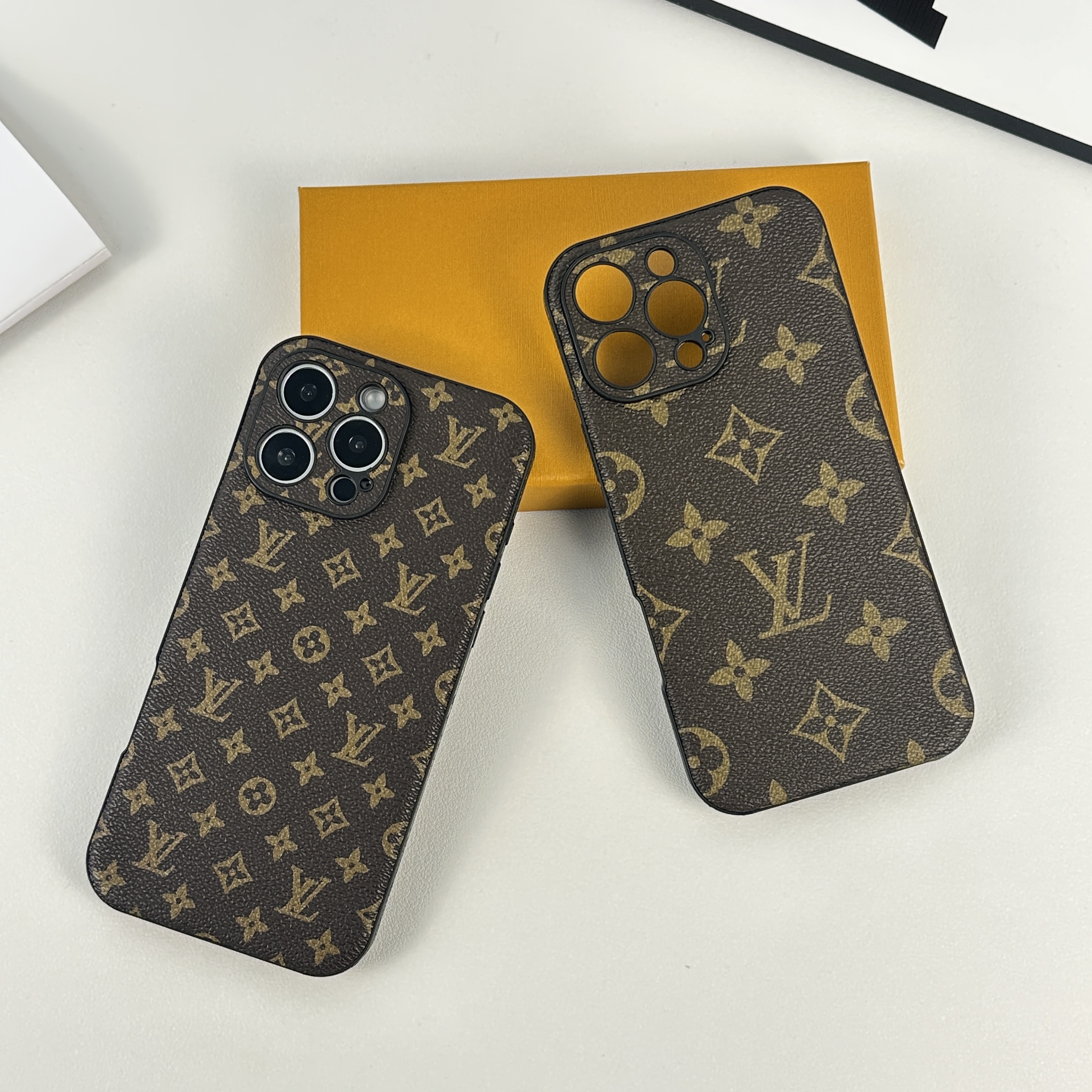 Premium Monogram iPhone Case For iPhone 17 Series-GELV054