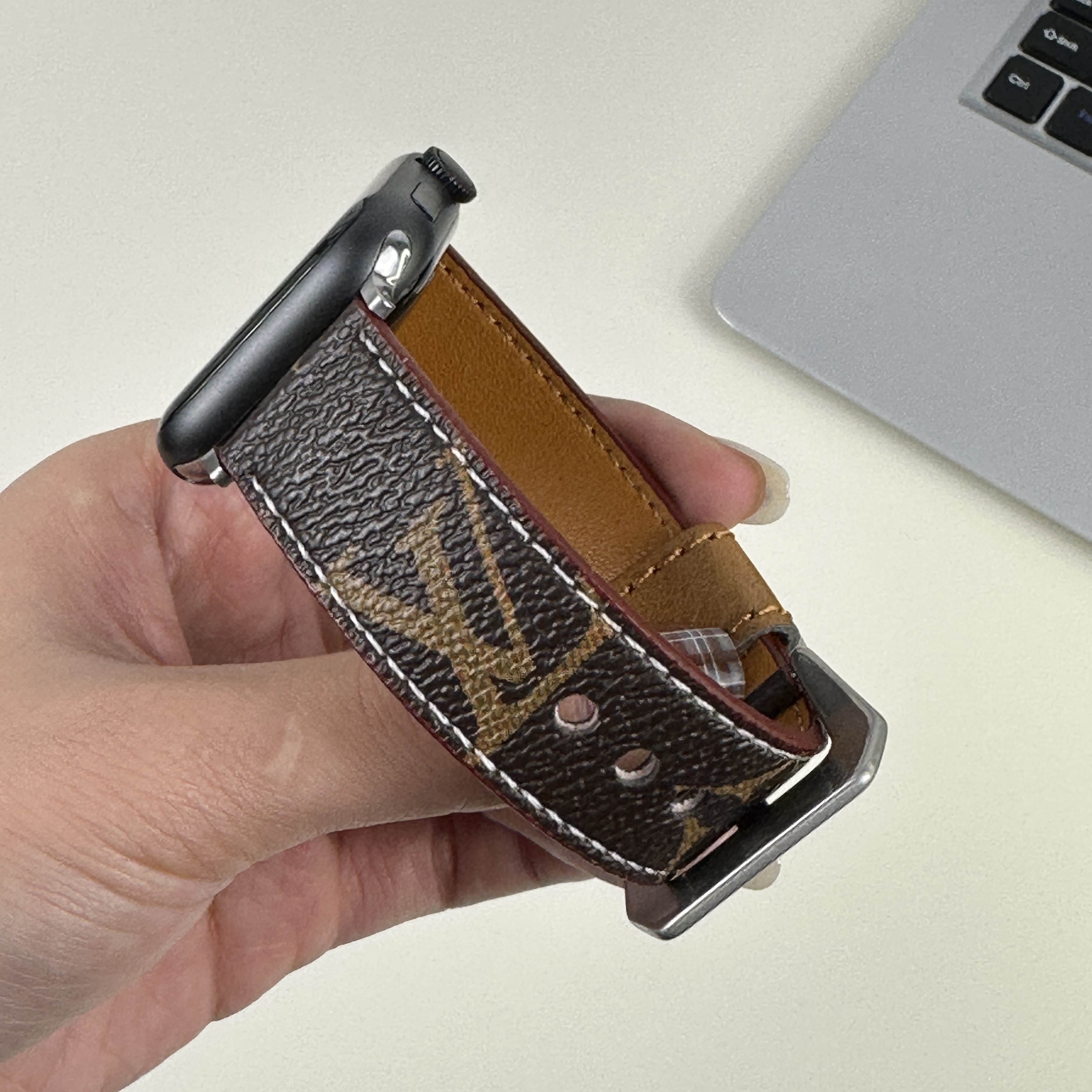 Classic Leather Monogram Apple Watch Band Big Printing-GELV064