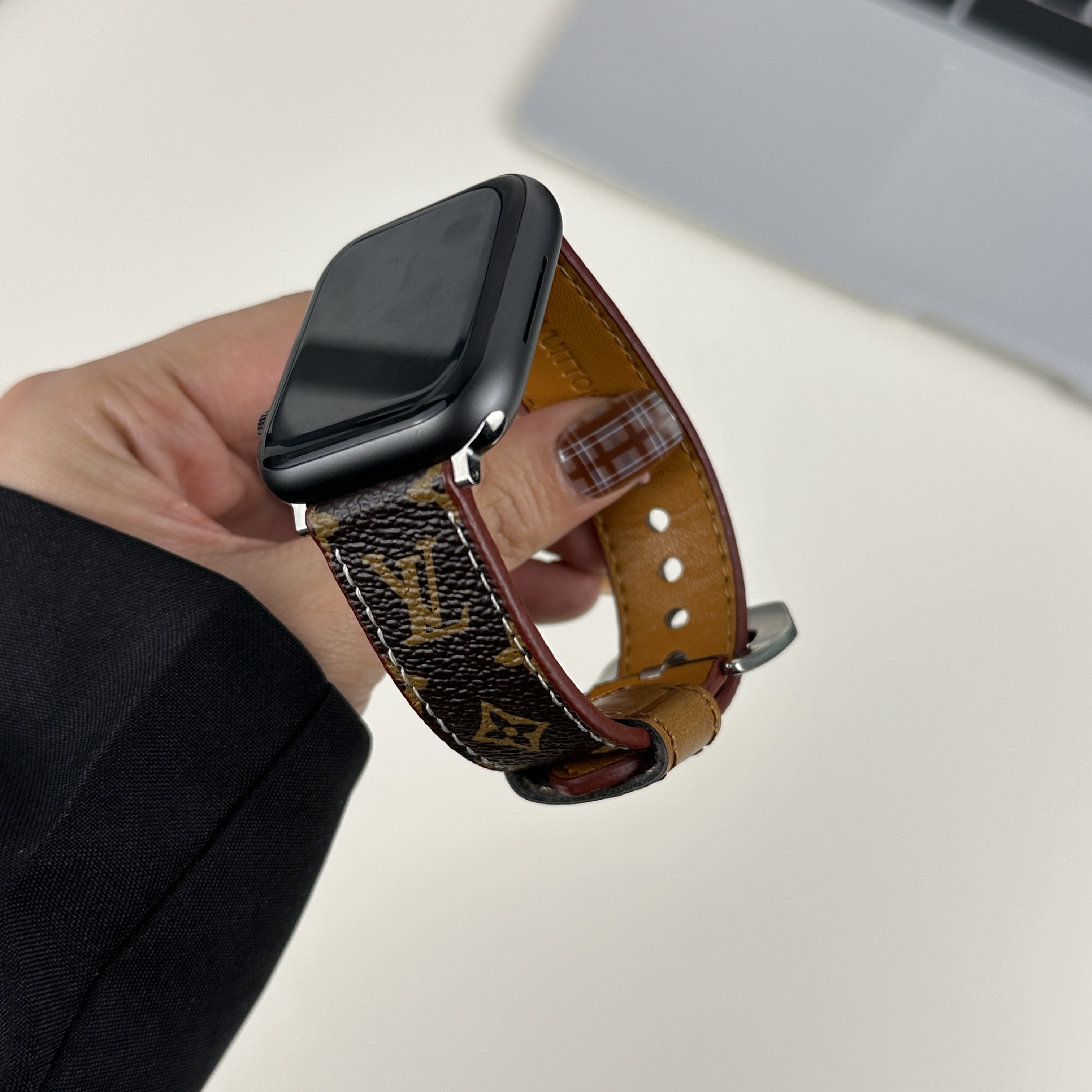 Luxury Leather Monogram Apple Watch Band Small Printing-GELV065