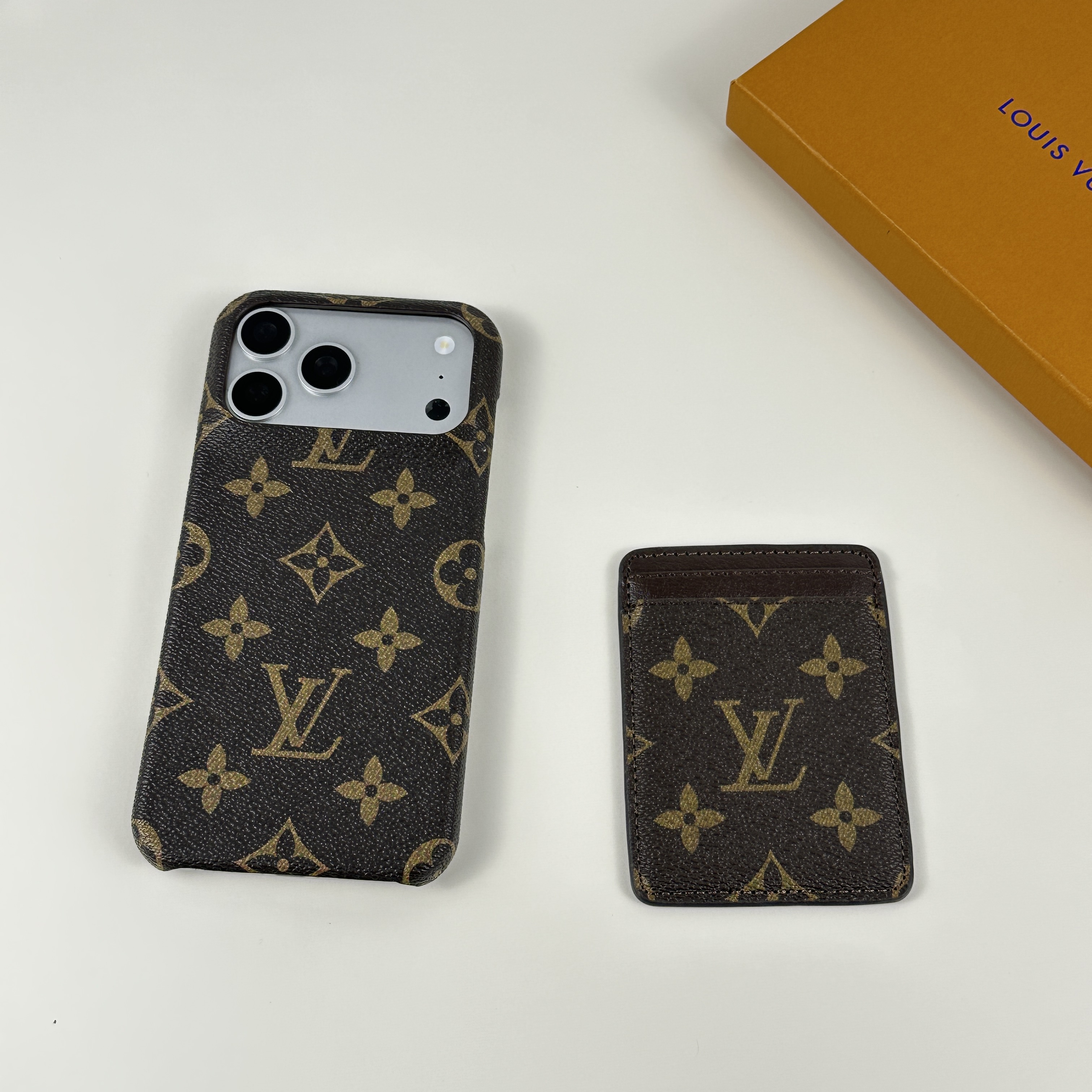 Premium Leather Monogram Magnetic Wallet Big Printing-GELV071