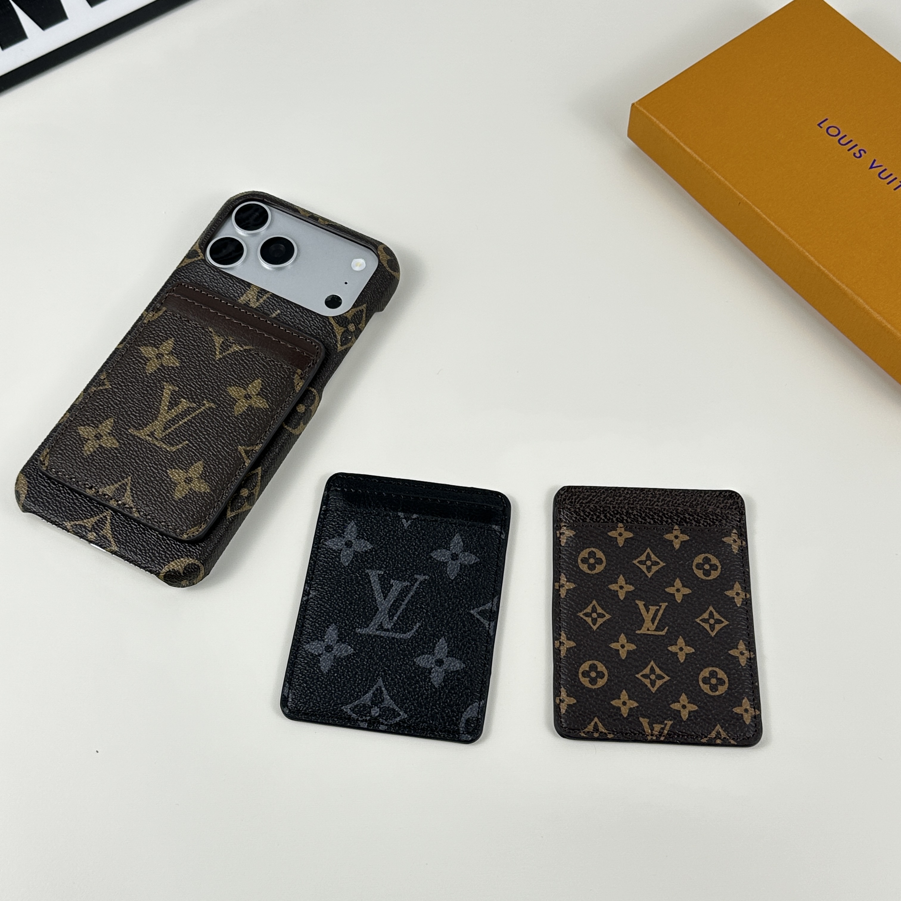 Premium Leather Monogram Magnetic Wallet Big Printing-GELV071