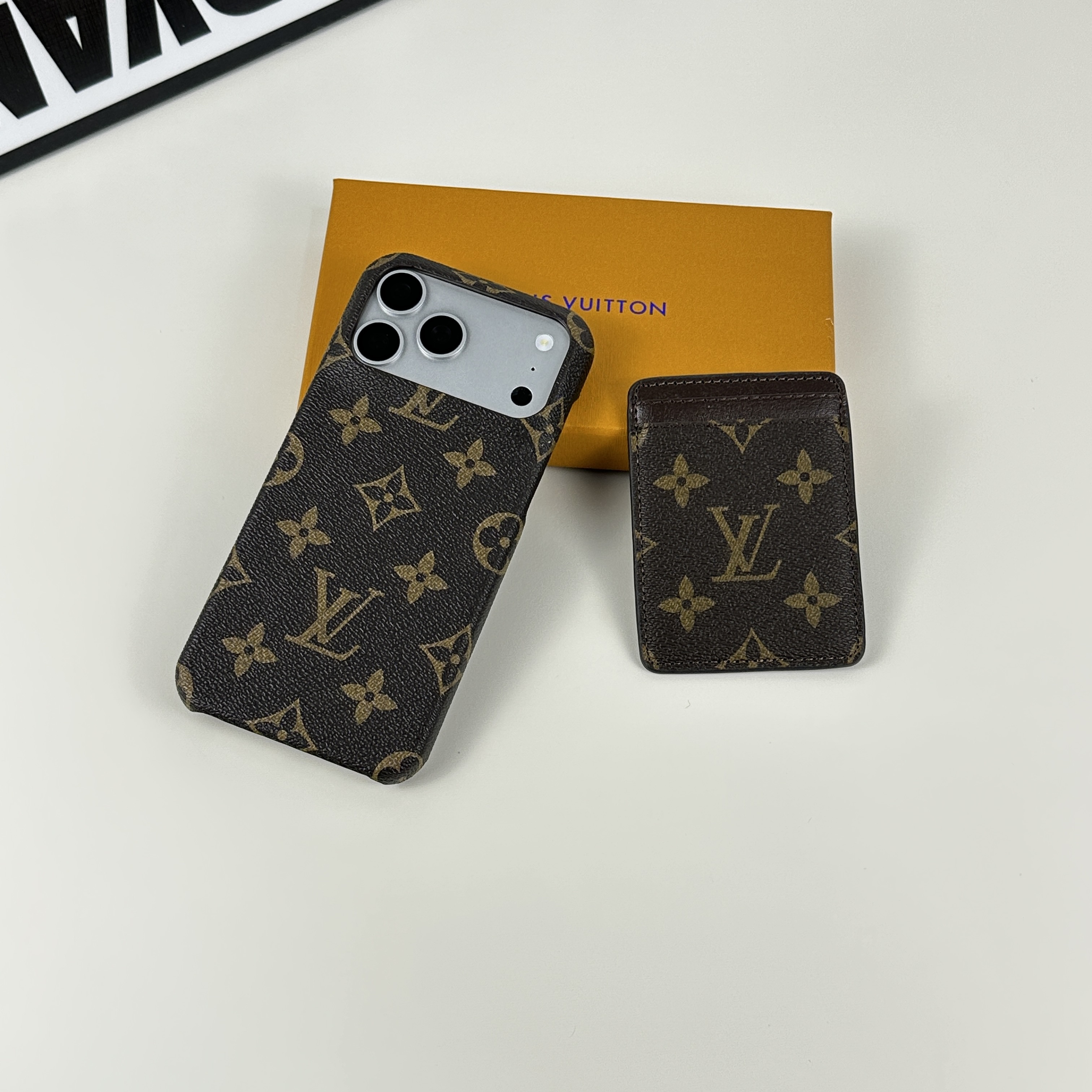 Premium Leather Monogram Magnetic Wallet Big Printing-GELV071