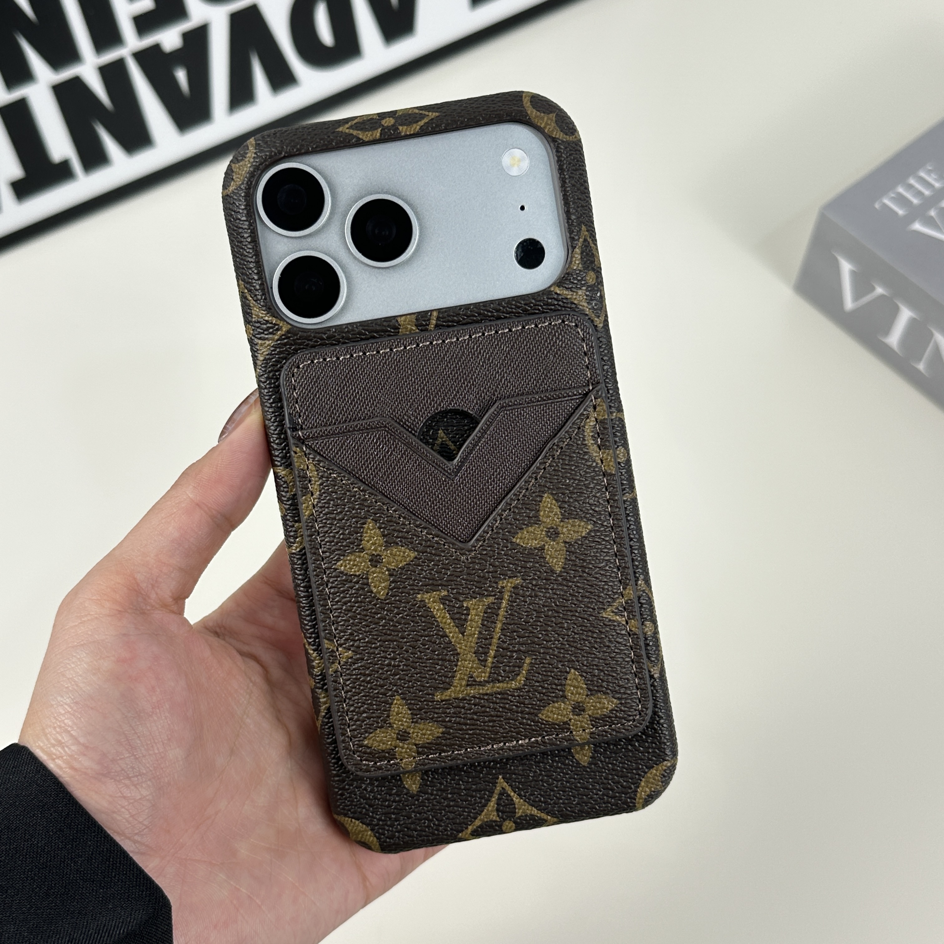 Stylish Leather Monogram Magnetic Wallet Big Printing-GELV074