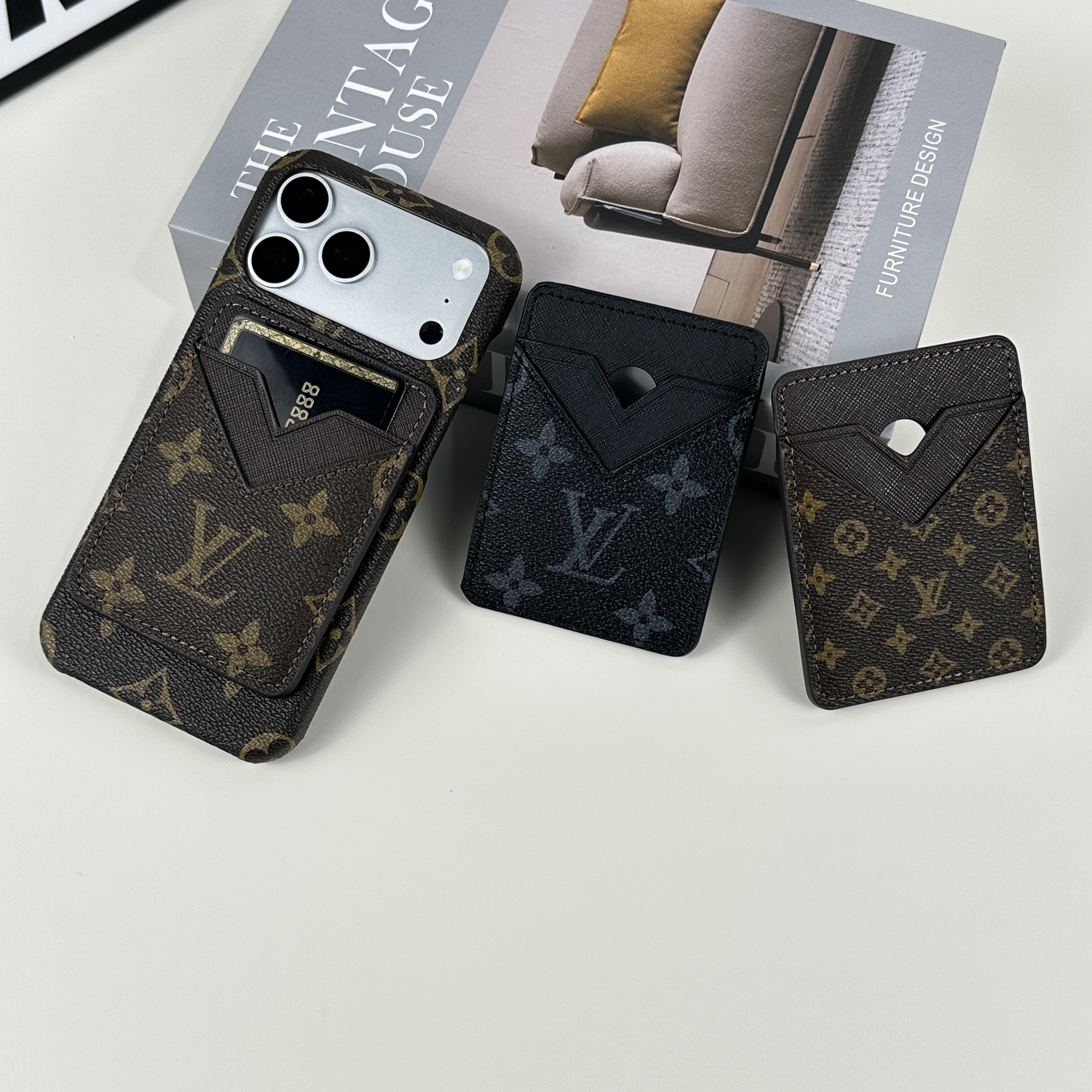 Stylish Leather Monogram Magnetic Wallet Big Printing-GELV074