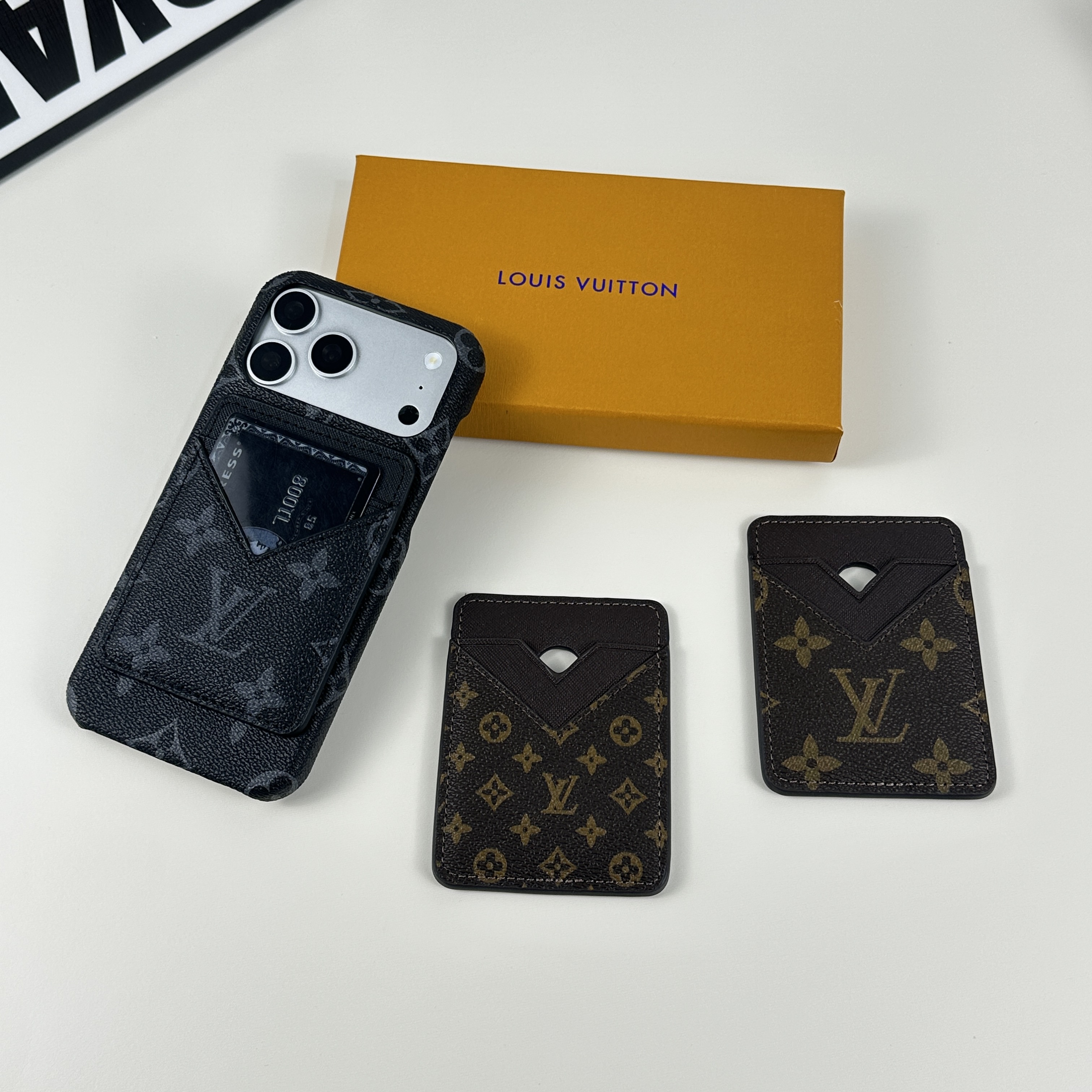 Classic Leather Monogram Magnetic Wallet Black Printing-GELV076