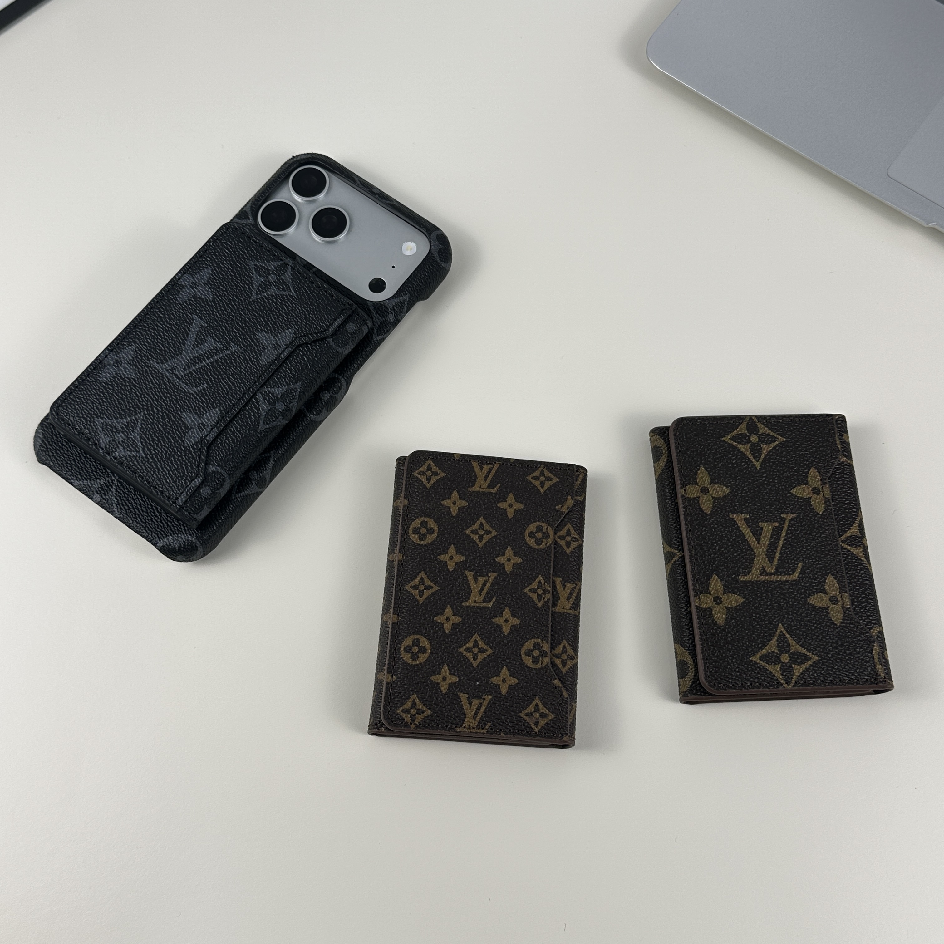 Chic Leather Monogram Magnetic Wallet Black Printing-GELV079