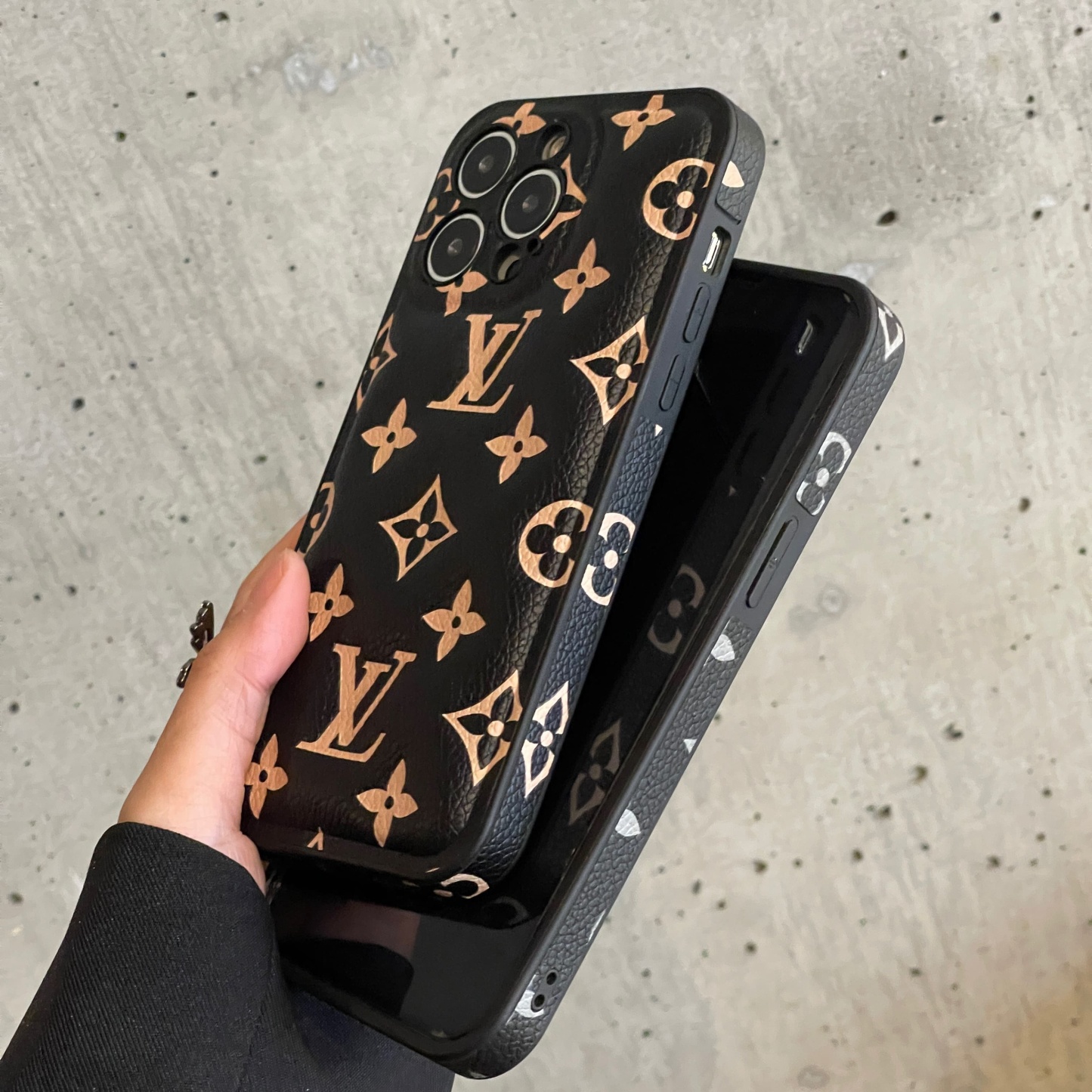 Leather Monogram iPhone Case Black Printing-QBK251512-GTOCASE