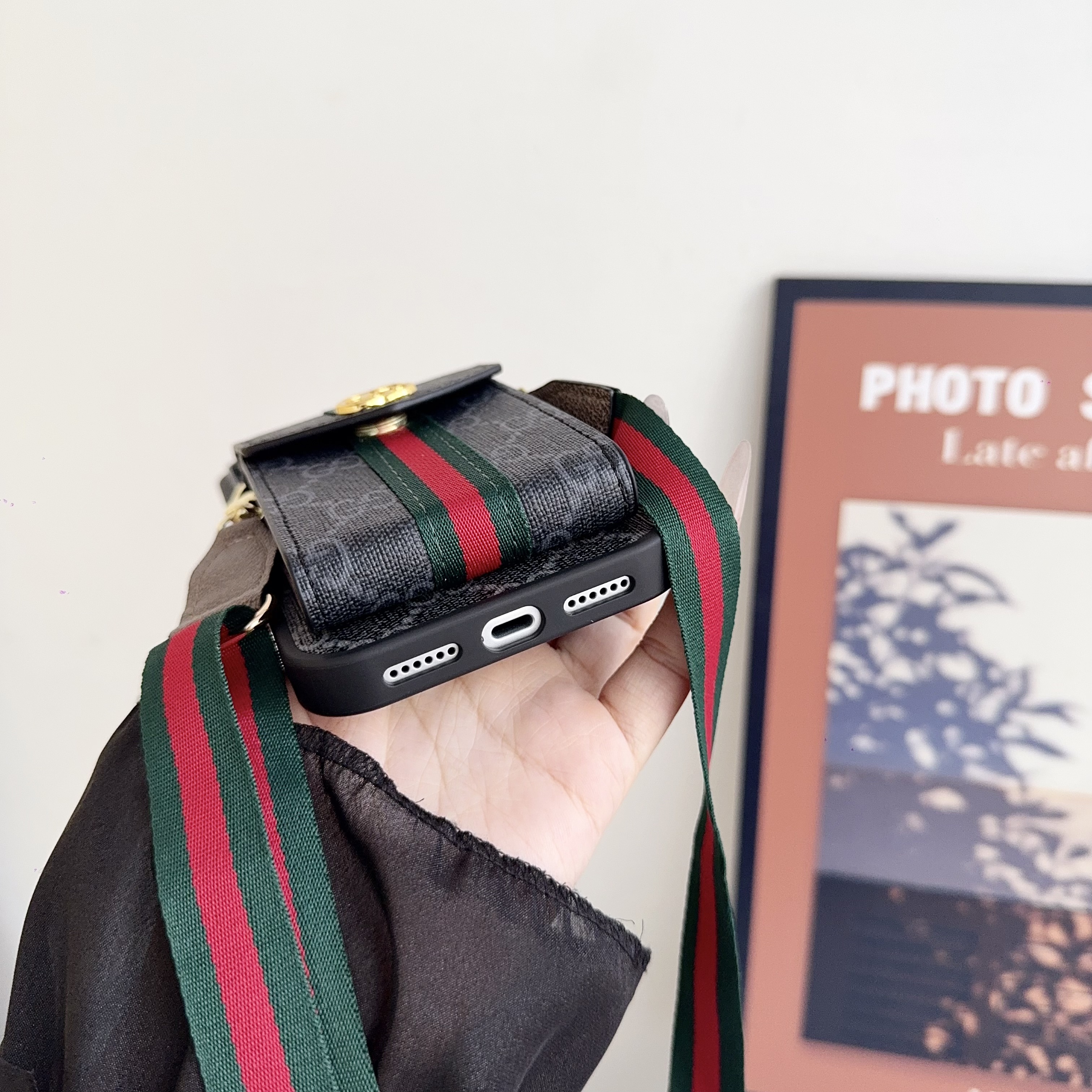 Classic Leather GG iPhone Case With Card Holder And Strap Black-YHK251106