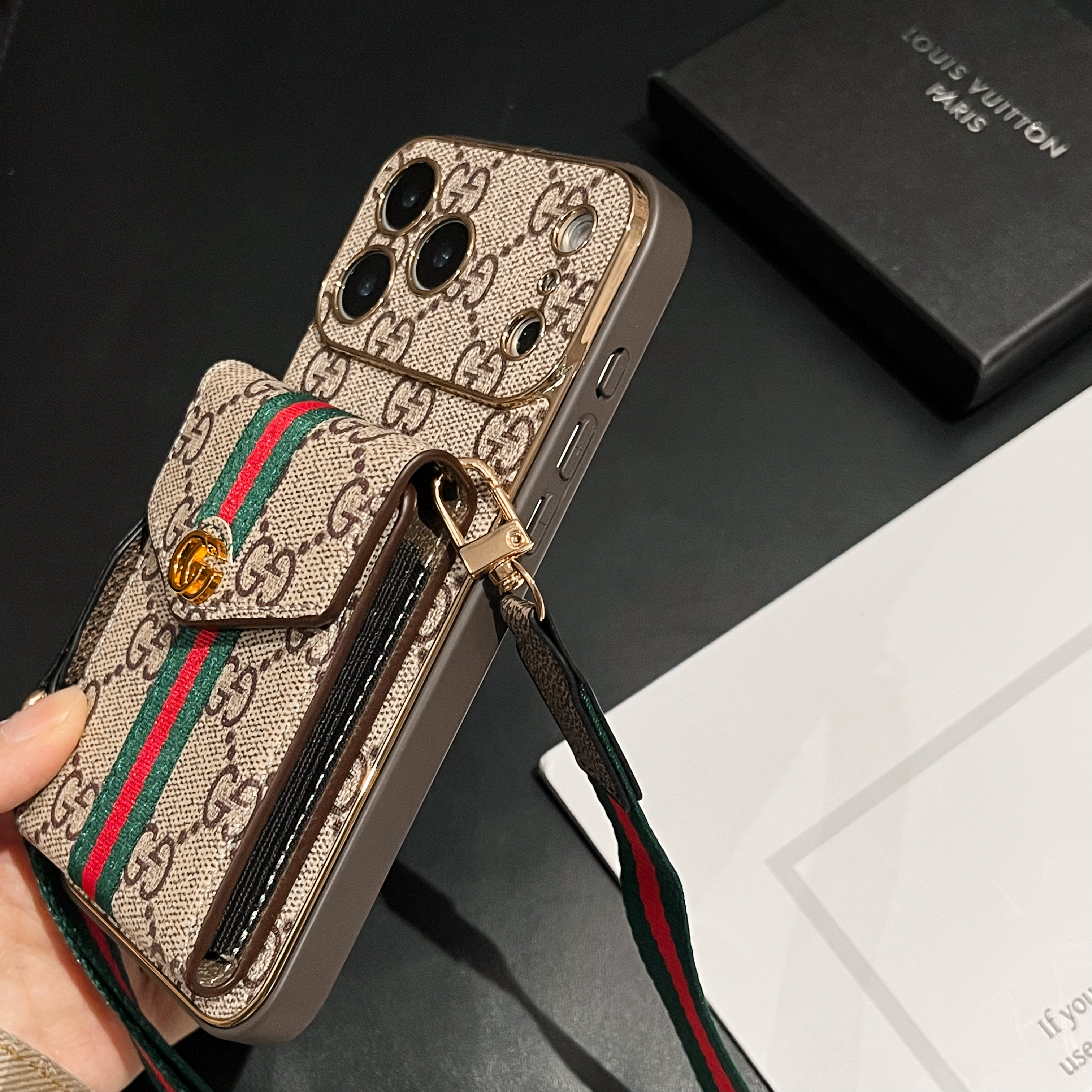 Classic GG iPhone Case With Card Holder And Strap For iPhone 17 Series-GEGG003