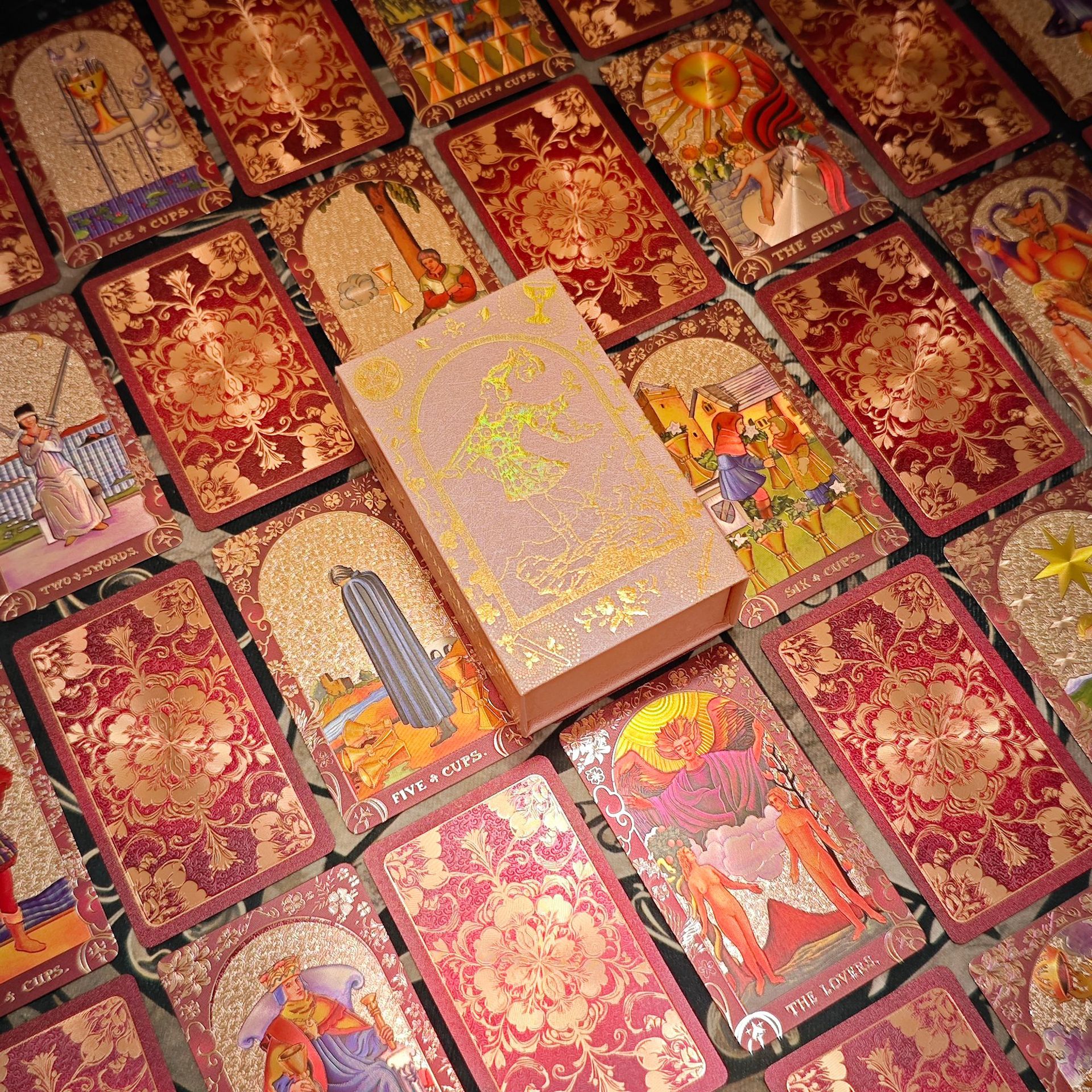 Wraith Tarot Gold Foil Authentic Tarot Cards Tarot Color Printing Pet Waterproof English Instruction Book Card Game