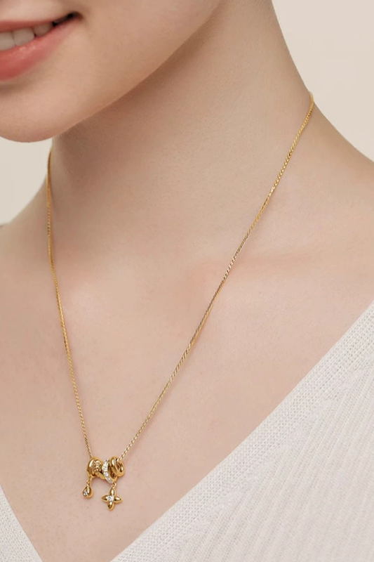Lucky Star Halo Necklace