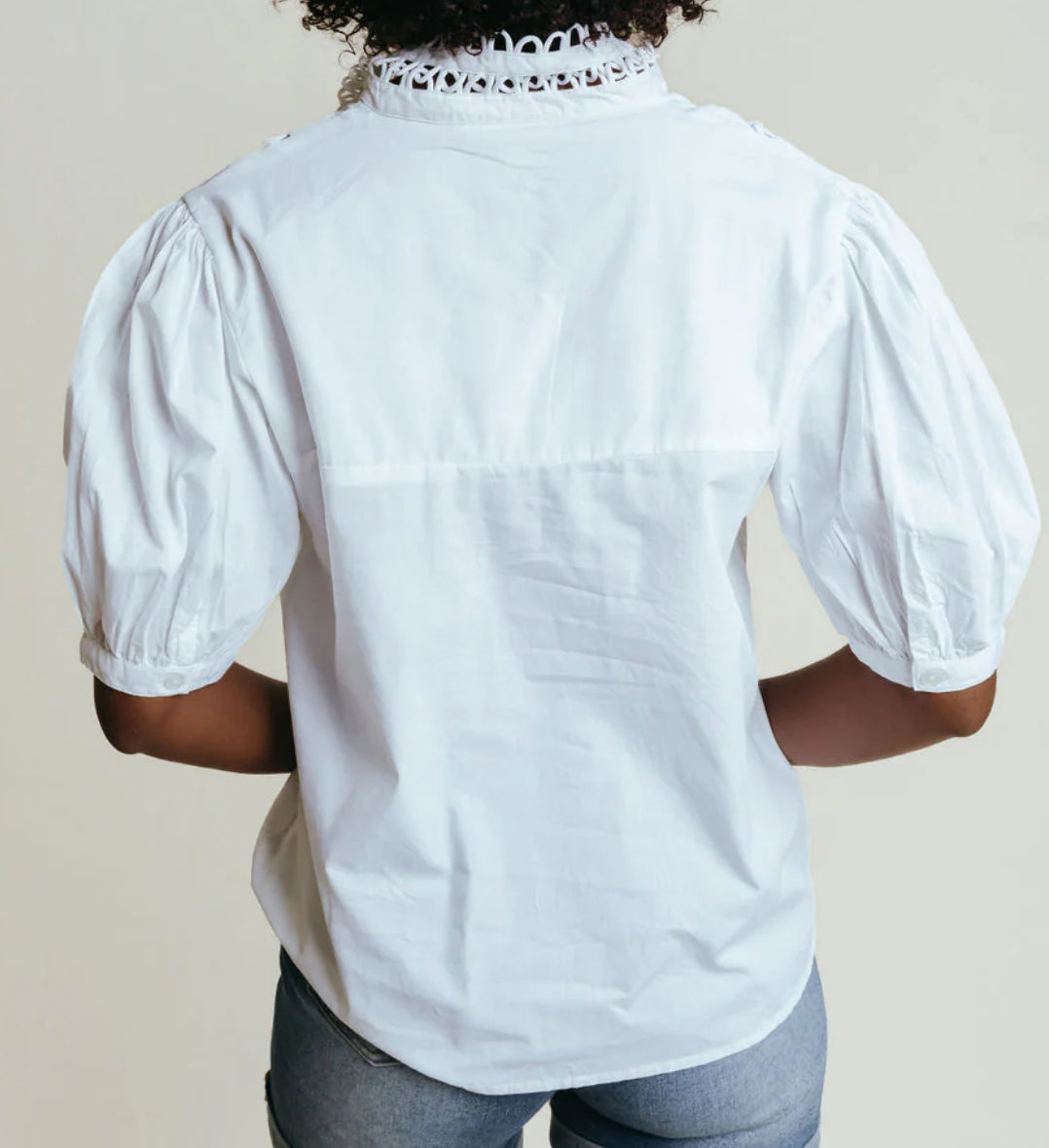 Retro Lace Collar Geometric Cutout Puff Sleeve Top