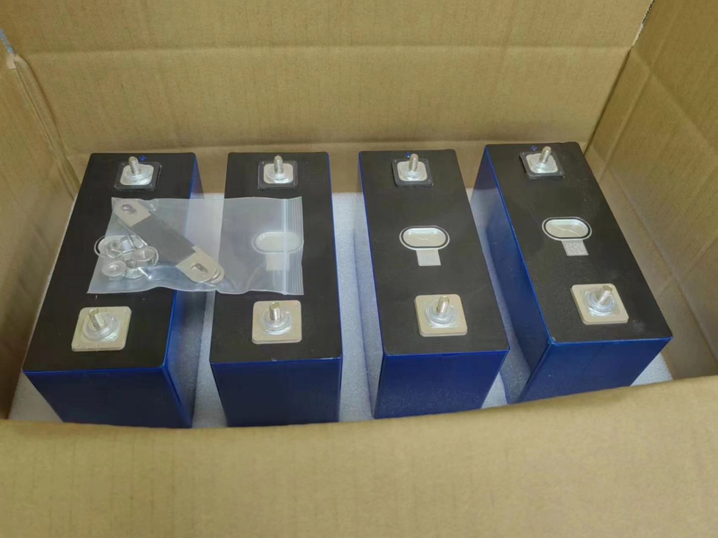 Sodium-ion Battery cells 3.1V 200Ah for solor system