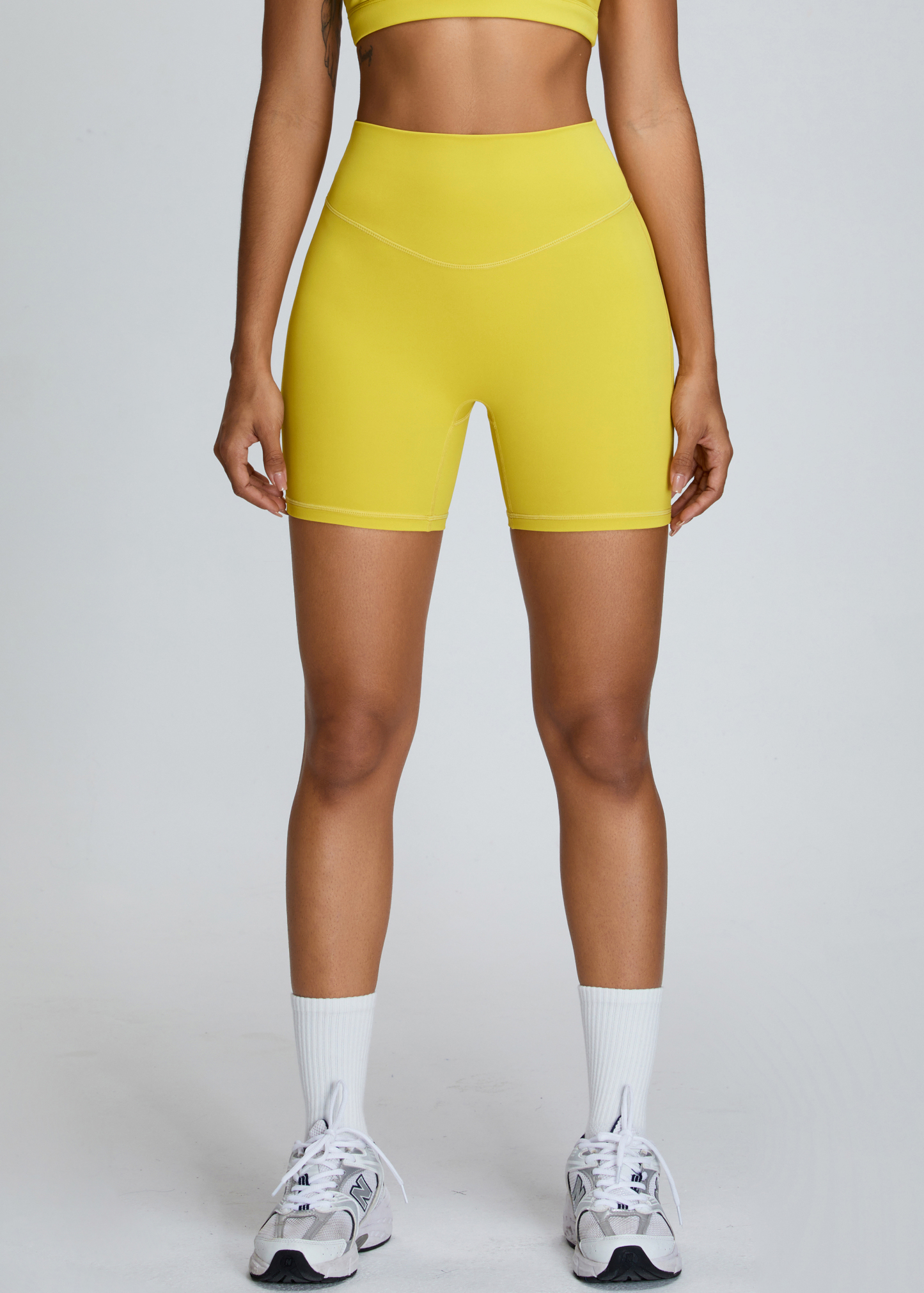 Customized Hip Lifting Tummy Tuck Yoga Shorts 4 Points Long