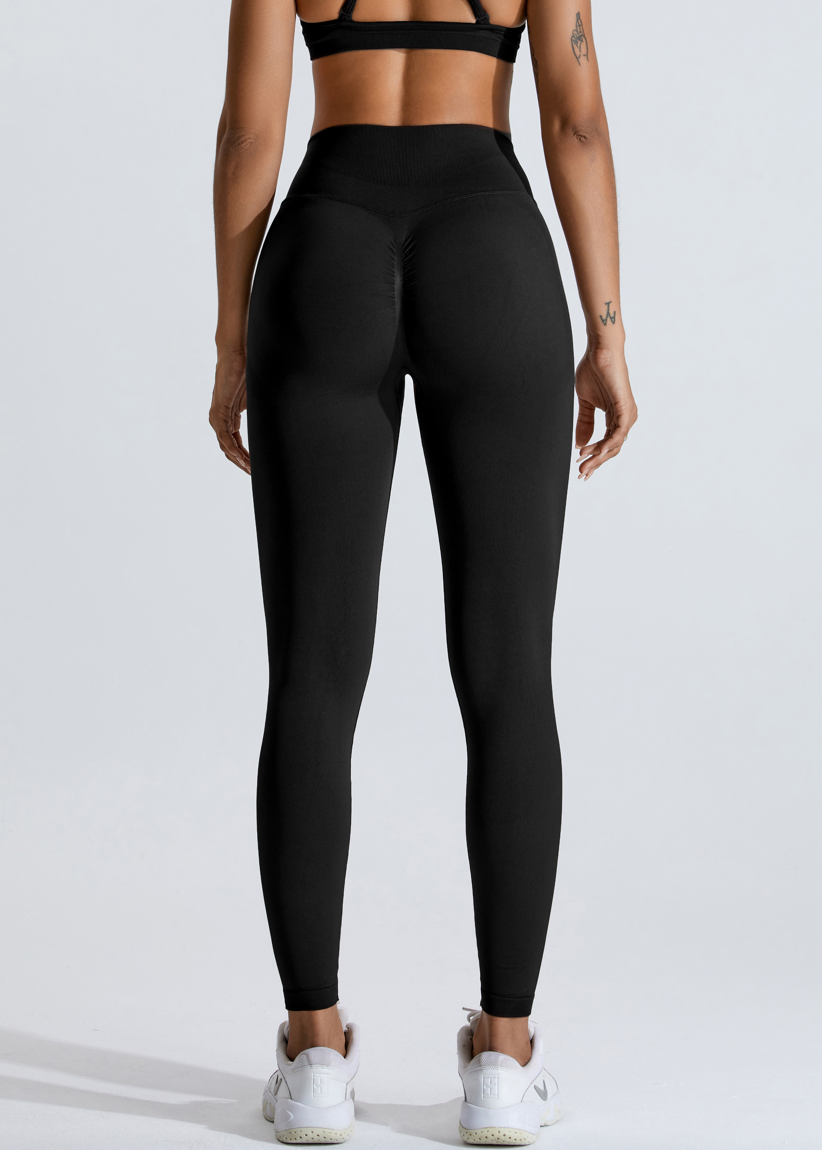  Customized Seamless Hip Lifting Yoga Pants V-Curve High Waisted