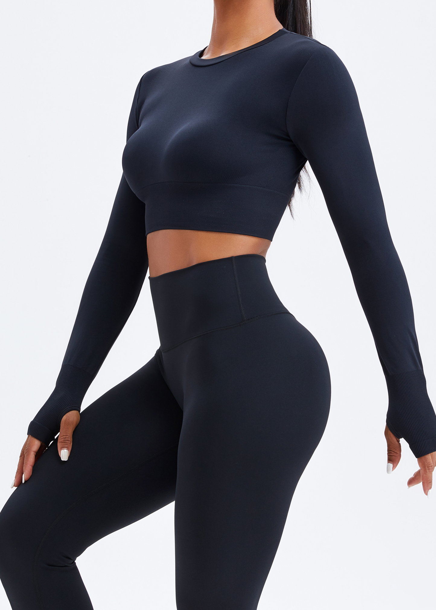 Customized seamless knit sportswear