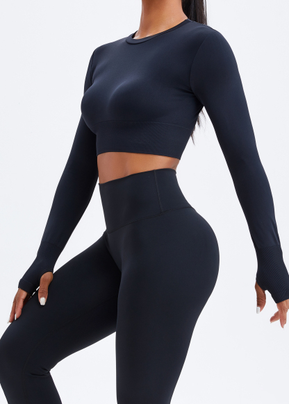 Customized seamless knit sportswear